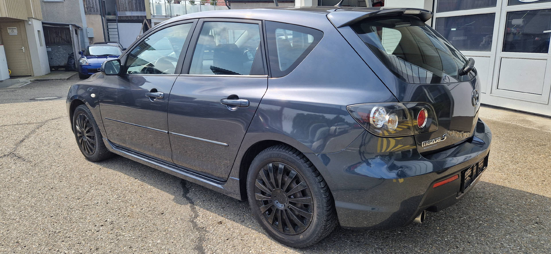 MAZDA 3 Hatchback 2.0 16V Sport-image-9