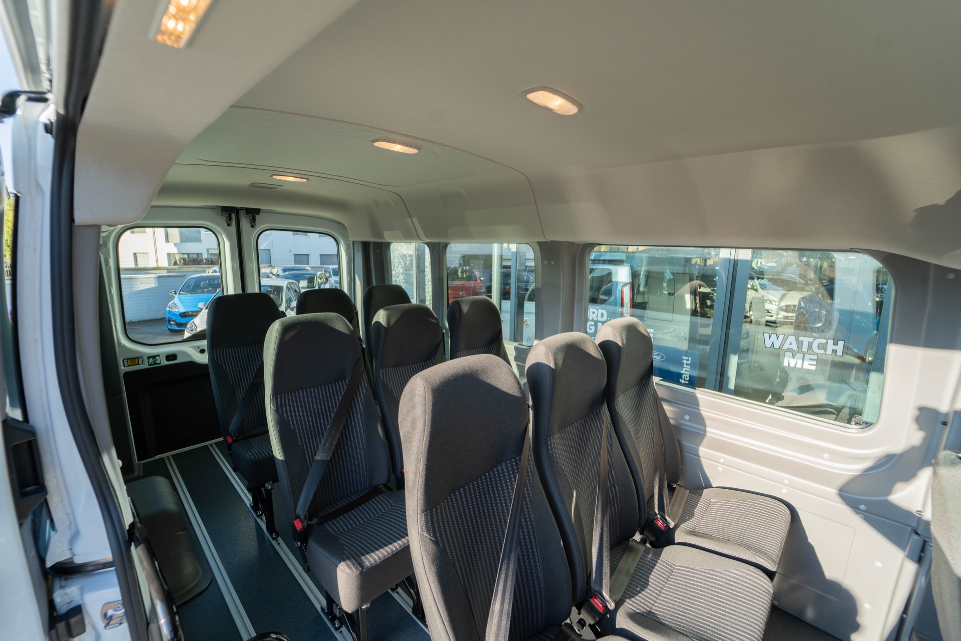 FORD E-Transit Van 390 L3H2 68kWh Trend-image-9