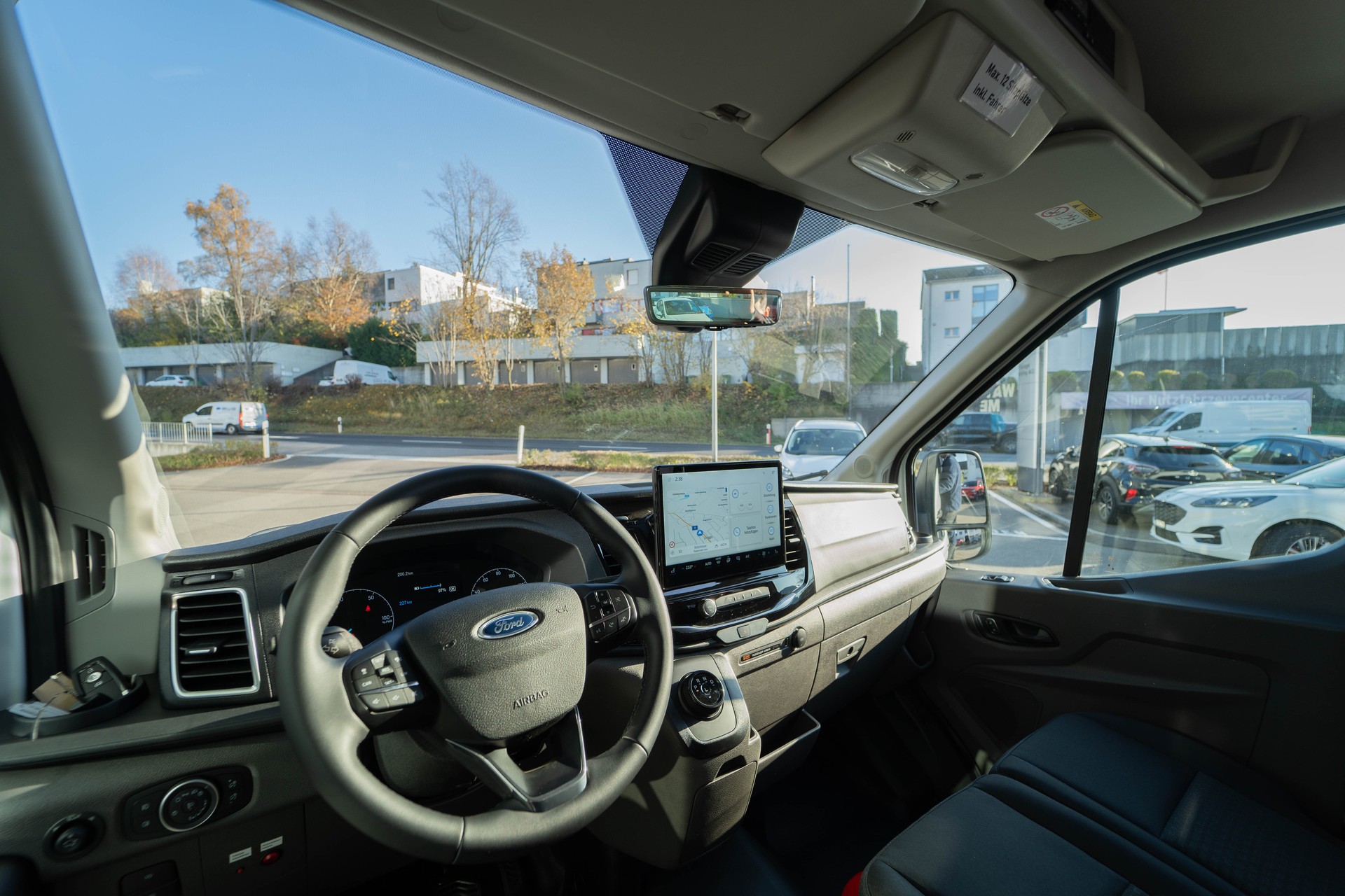 FORD E-Transit Van 390 L3H2 68kWh Trend-image-6