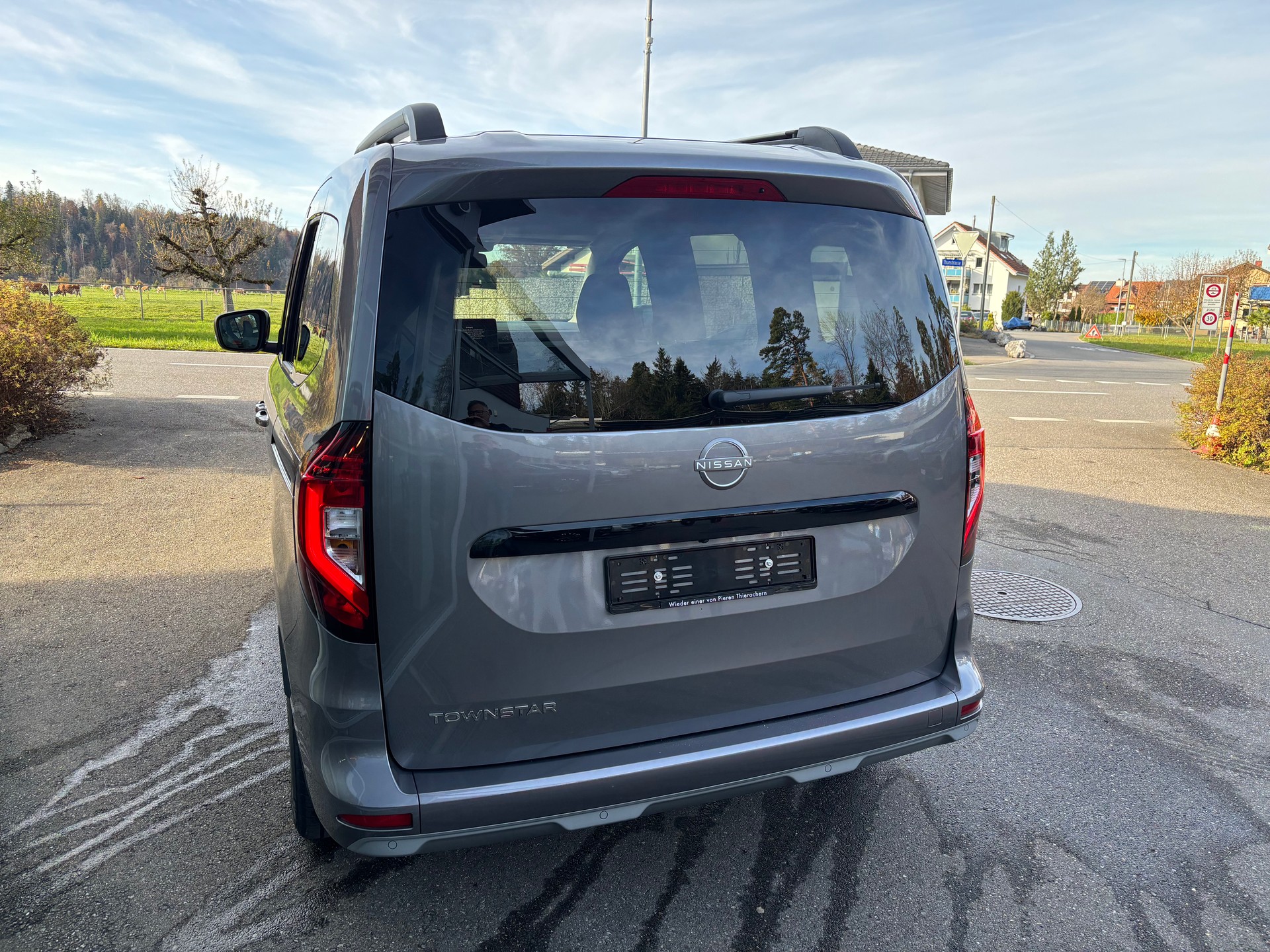 NISSAN Townstar Kombi L1 Tekna 7DCT-image-2