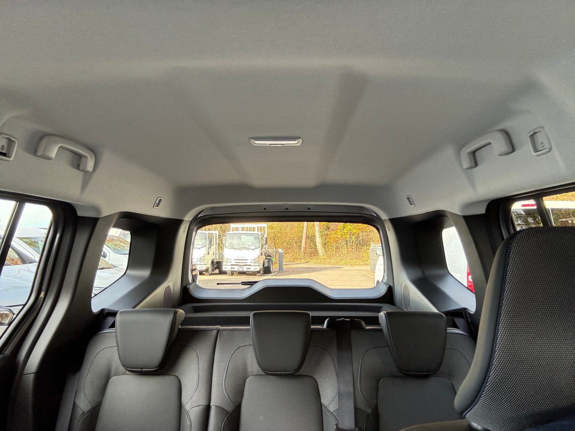 NISSAN Townstar Kombi L1 Tekna 7DCT-image-13