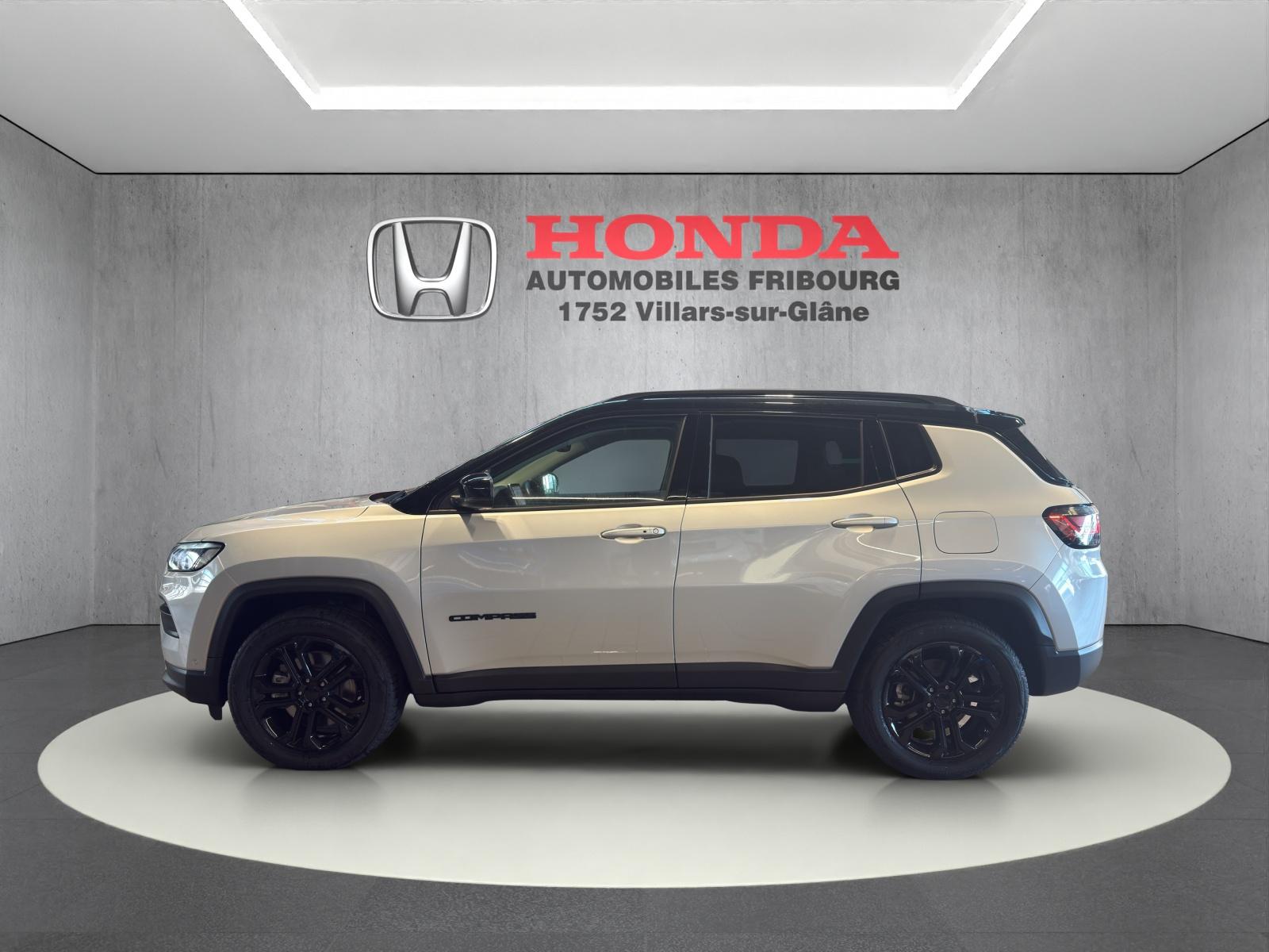 JEEP Compass 1.3 Night Eagle 4xe-showroom-element-3