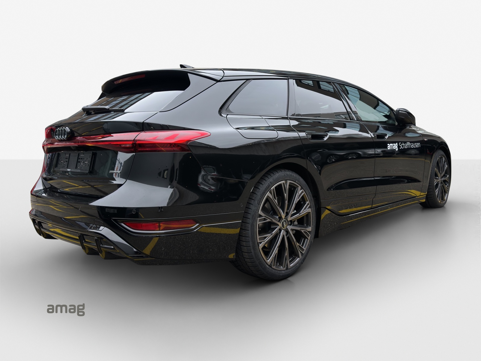 AUDI A6 Avant e-tron quattro-image-4