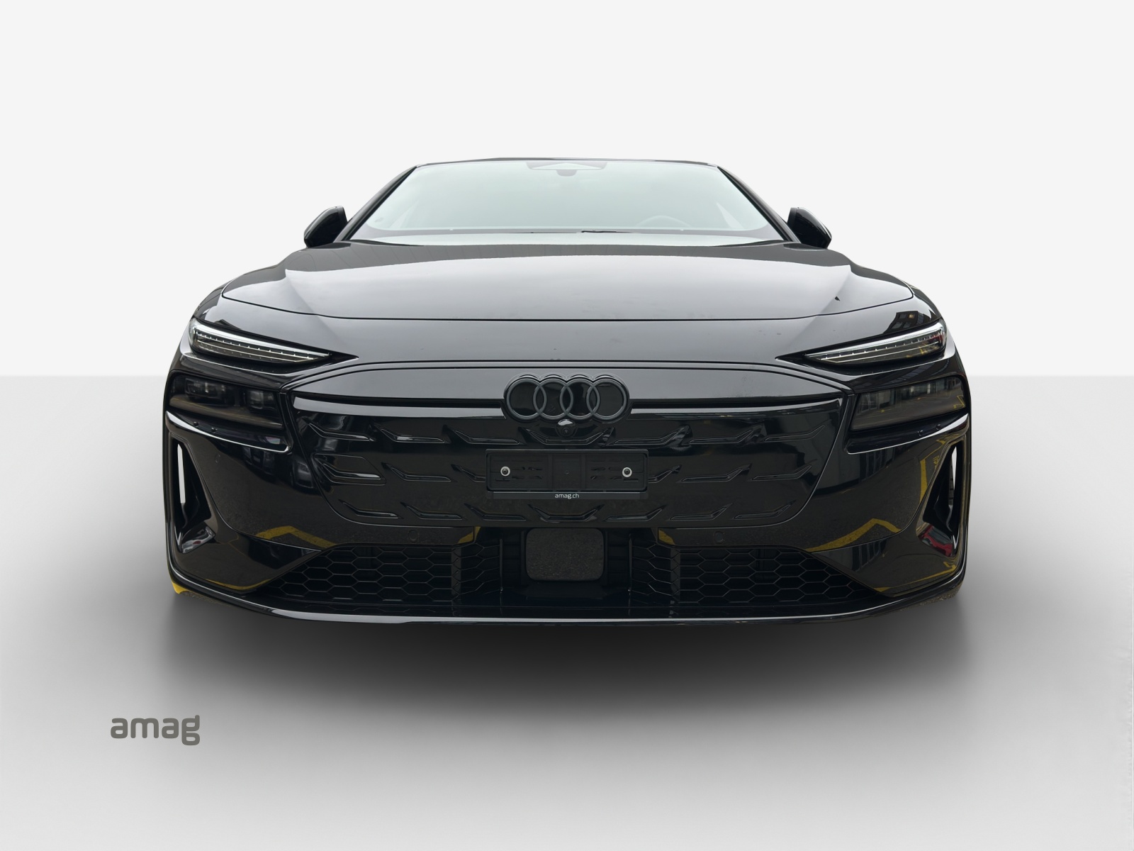 AUDI A6 Avant e-tron quattro-image-6