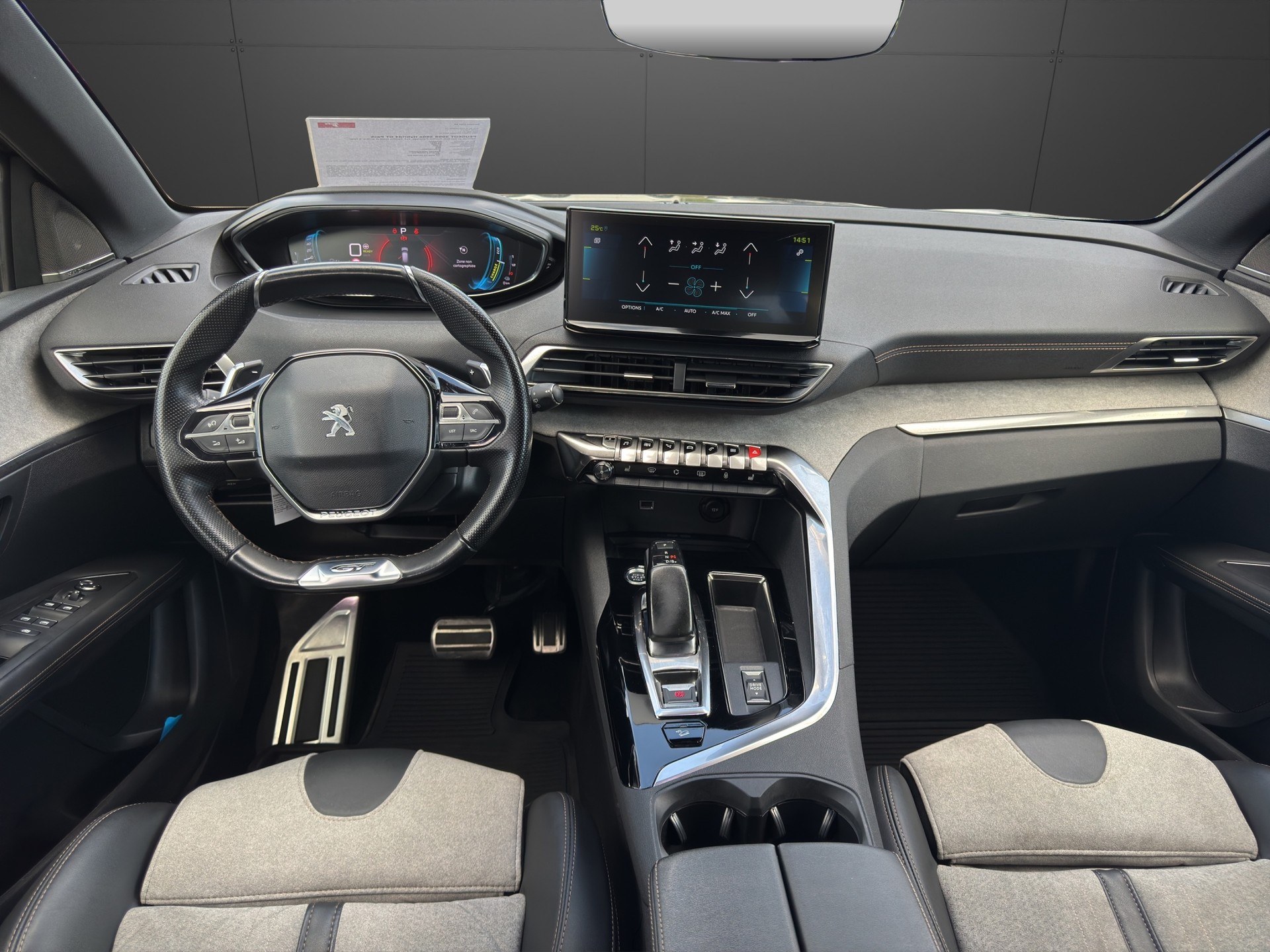 PEUGEOT 3008 300e Hybrid4 GT Pack-image-7