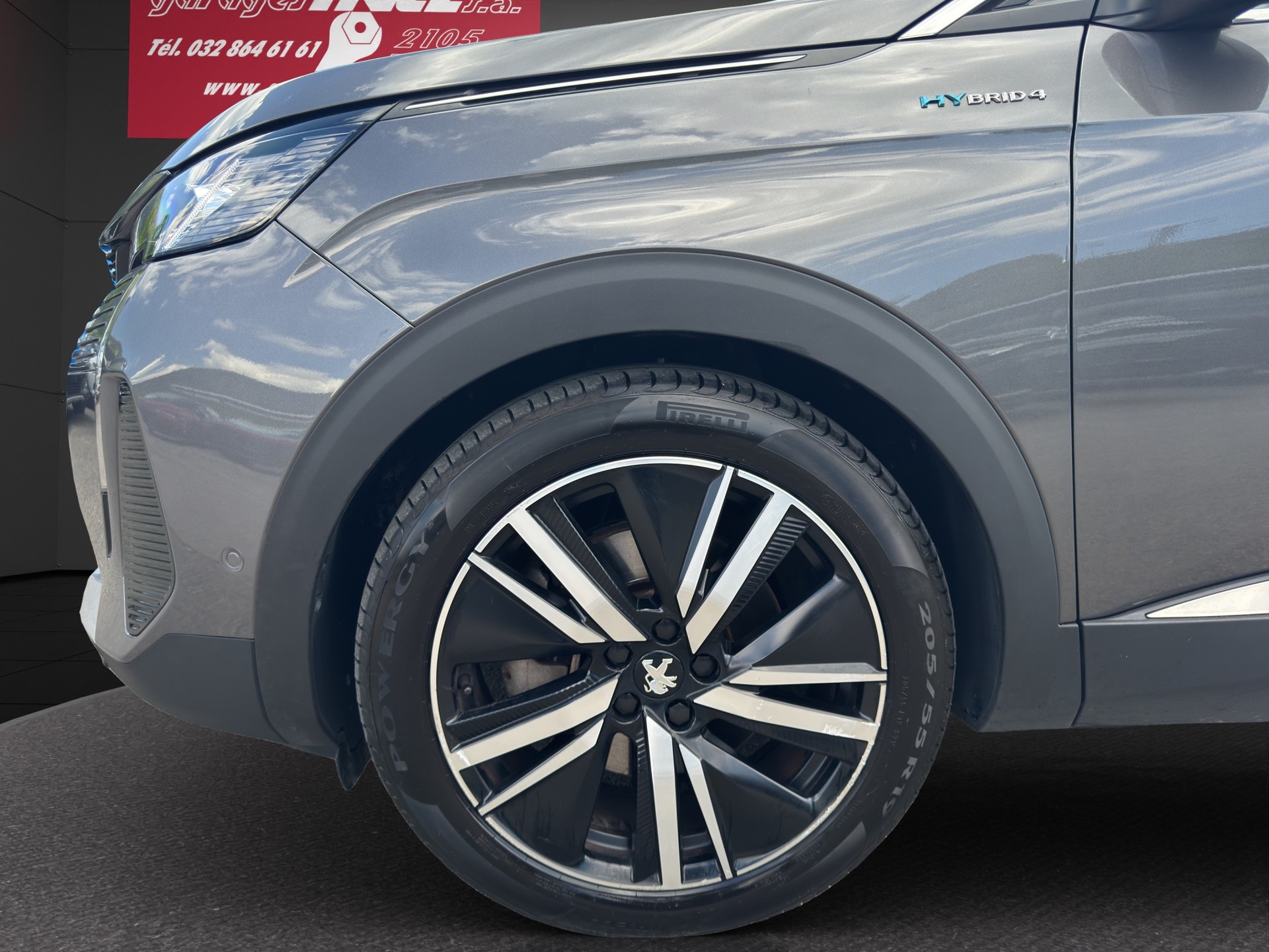 PEUGEOT 3008 300e Hybrid4 GT Pack-image-4