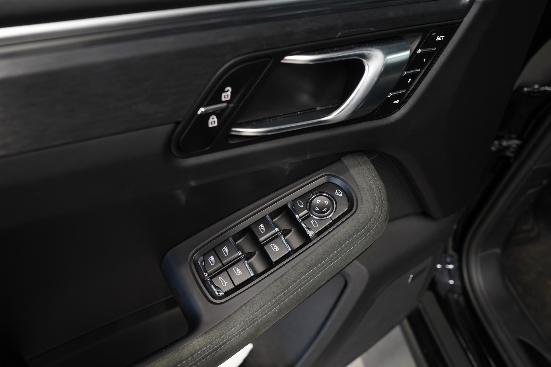 PORSCHE MACAN GTS-image-13
