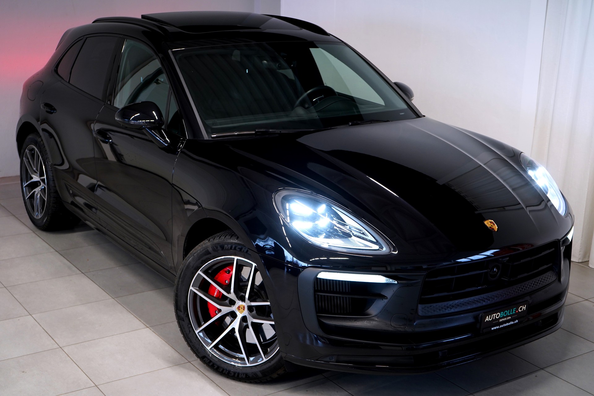 PORSCHE MACAN GTS-image-2