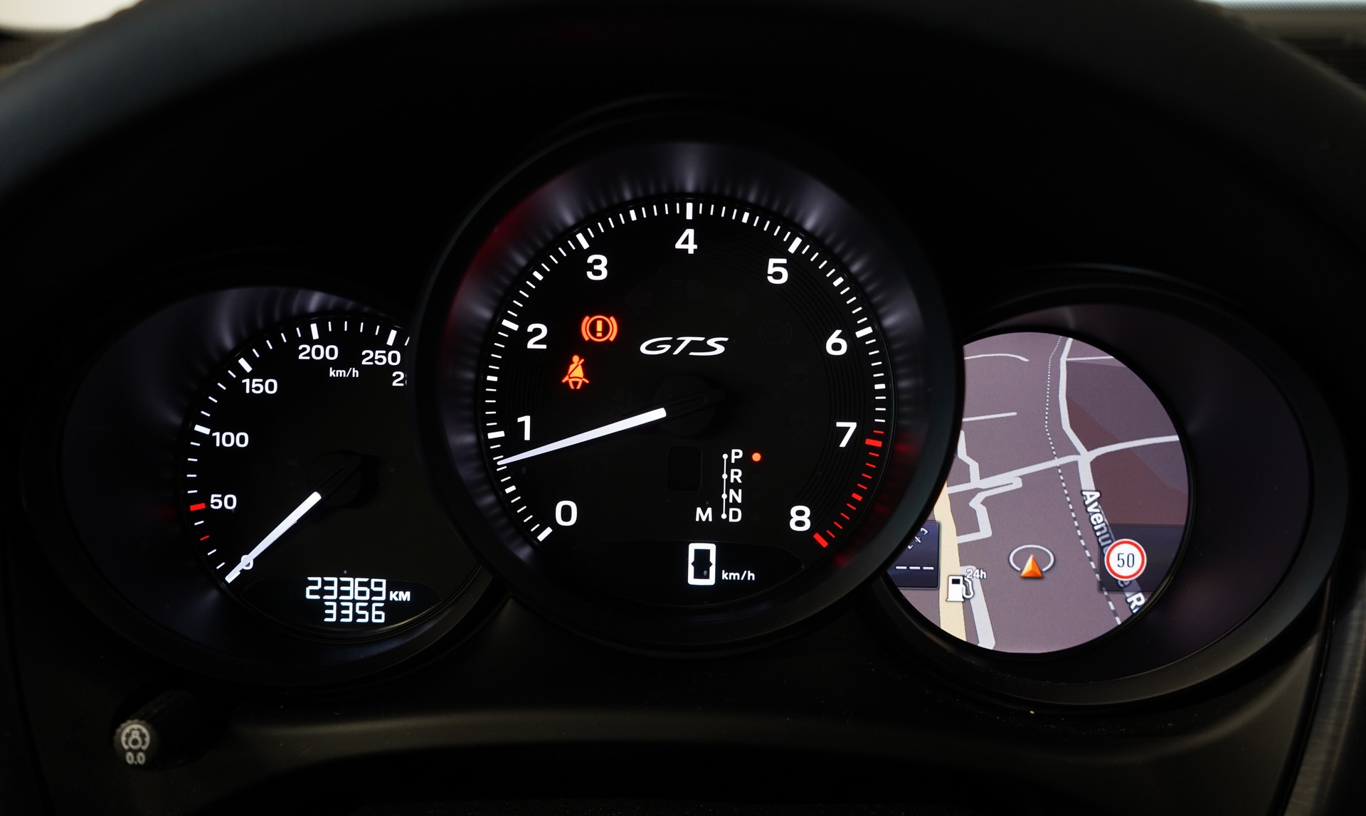 PORSCHE MACAN GTS-image-20