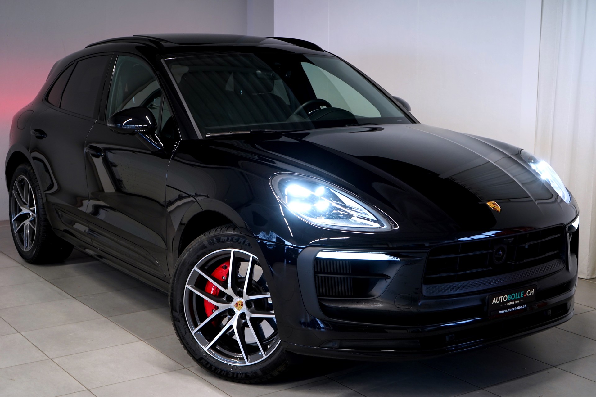 PORSCHE MACAN GTS-image-1