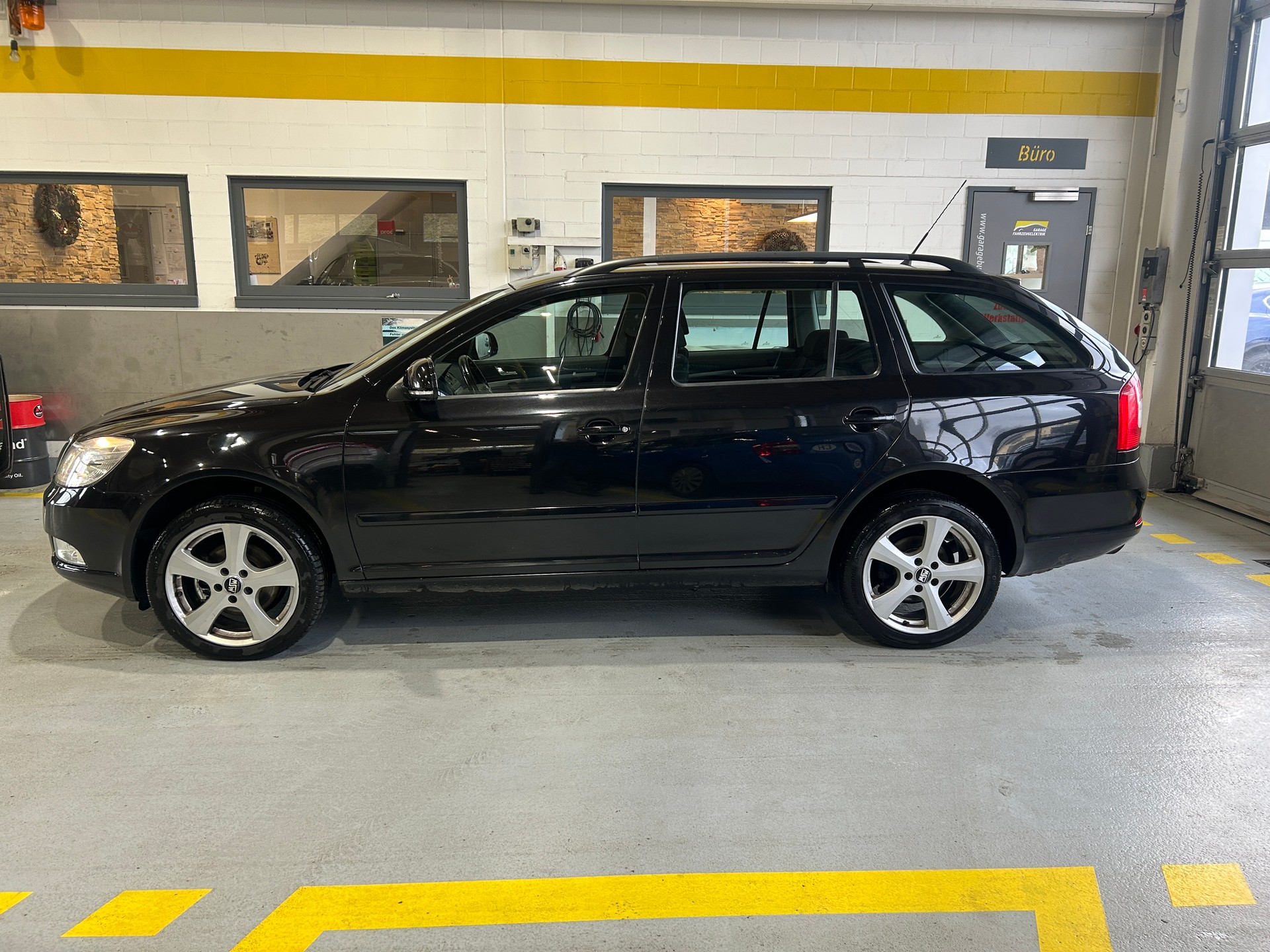 SKODA Octavia Combi 1.8 TSI Adventure 4x4