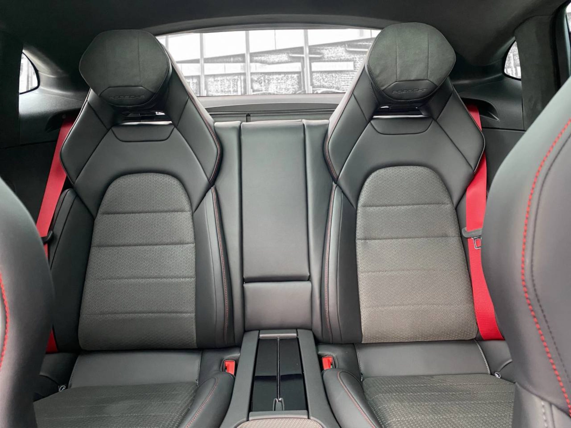 PORSCHE Panamera GTS-image-15
