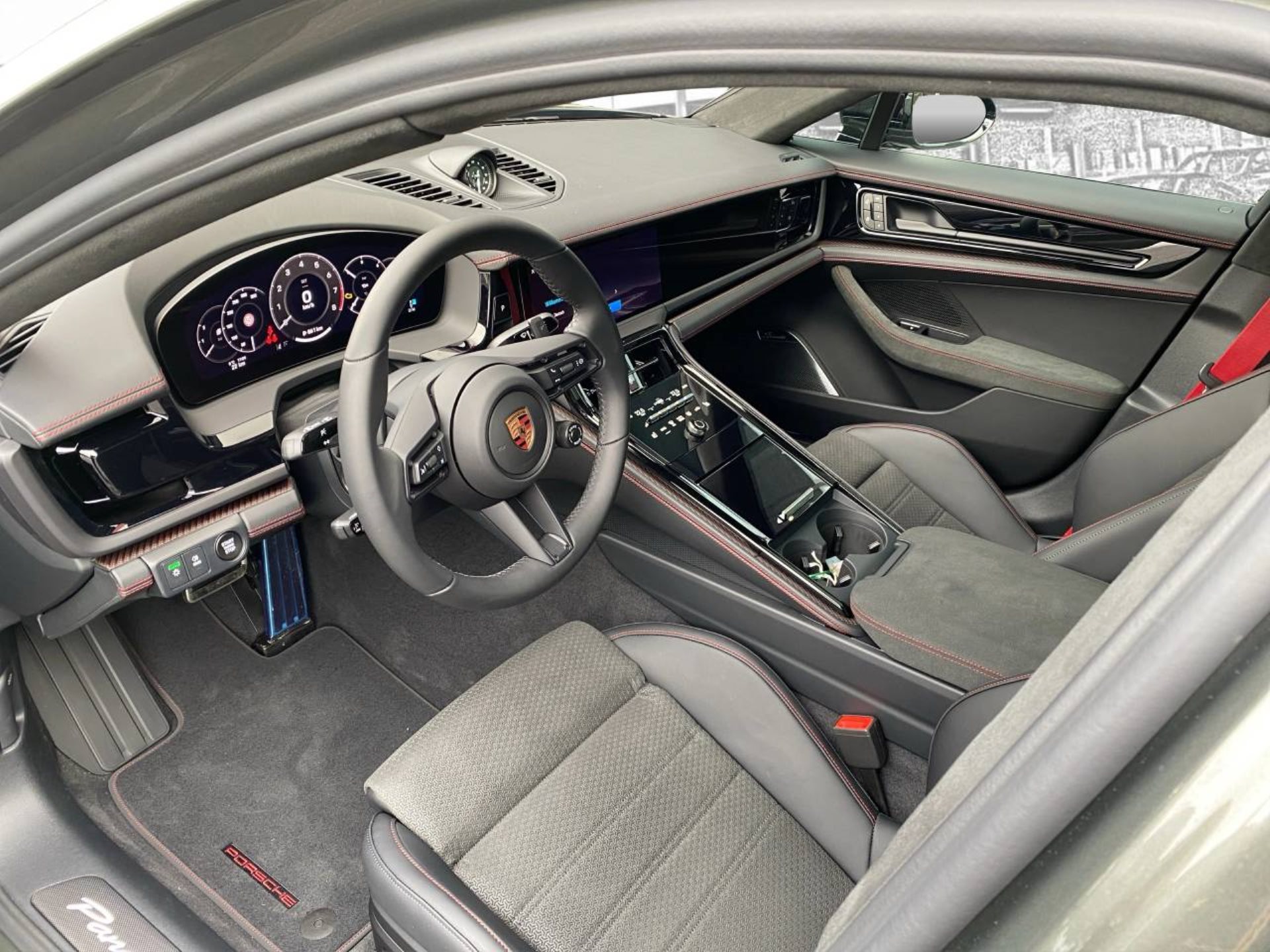 PORSCHE Panamera GTS-image-3