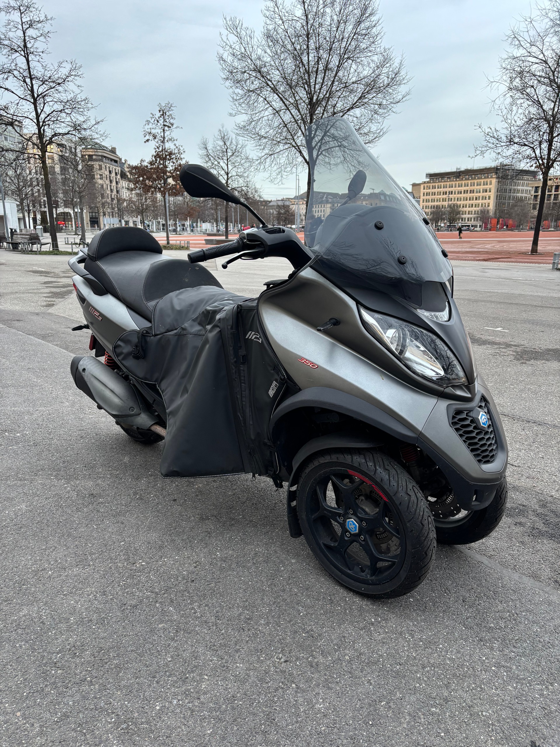 PIAGGIO 350LT