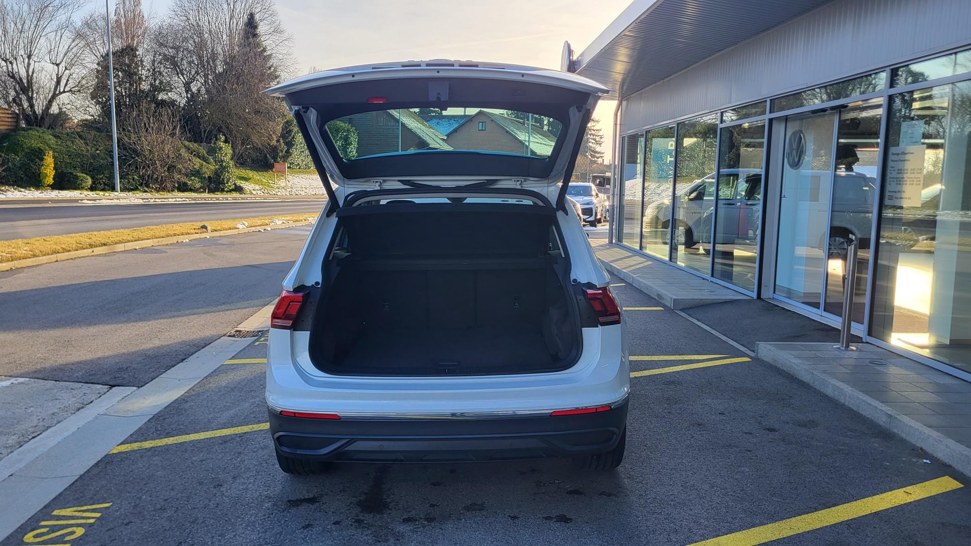 VW Tiguan 1.5TSI Evo Life-image-5