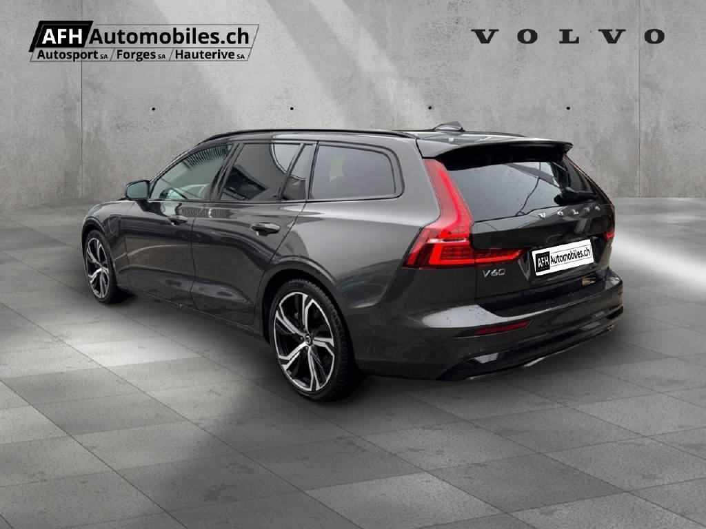 VOLVO V60 2.0 T6 TE Plus Dark eAWD-image-2