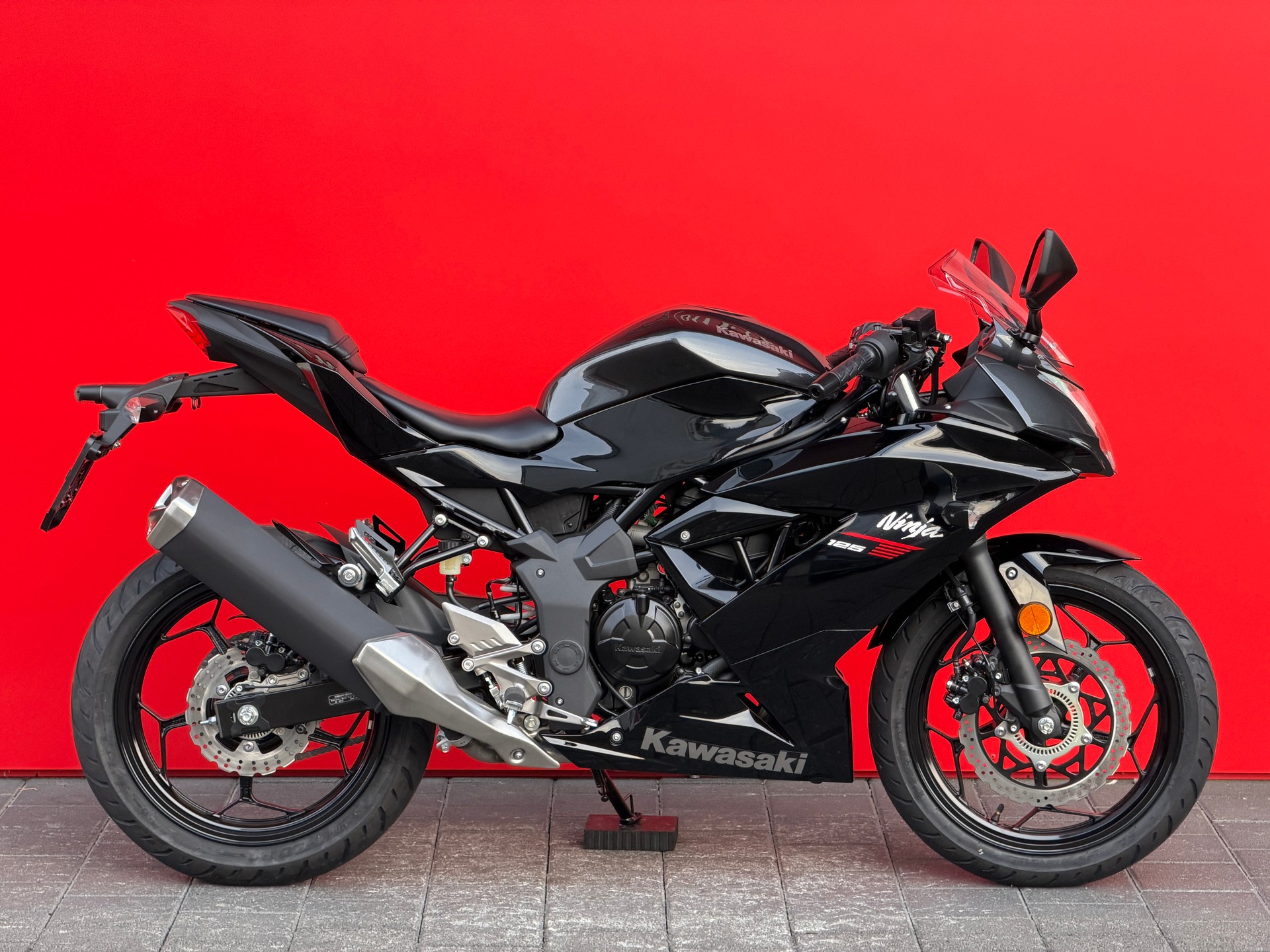 KAWASAKI Ninja 125