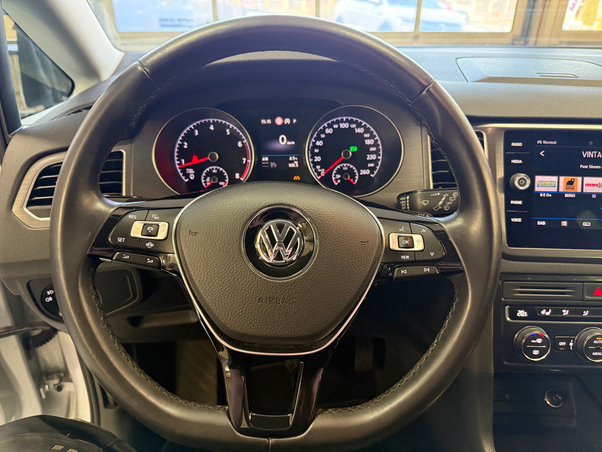 VW Golf Sportsvan 1.5 TSI EVO Comfortline DSG-image-11