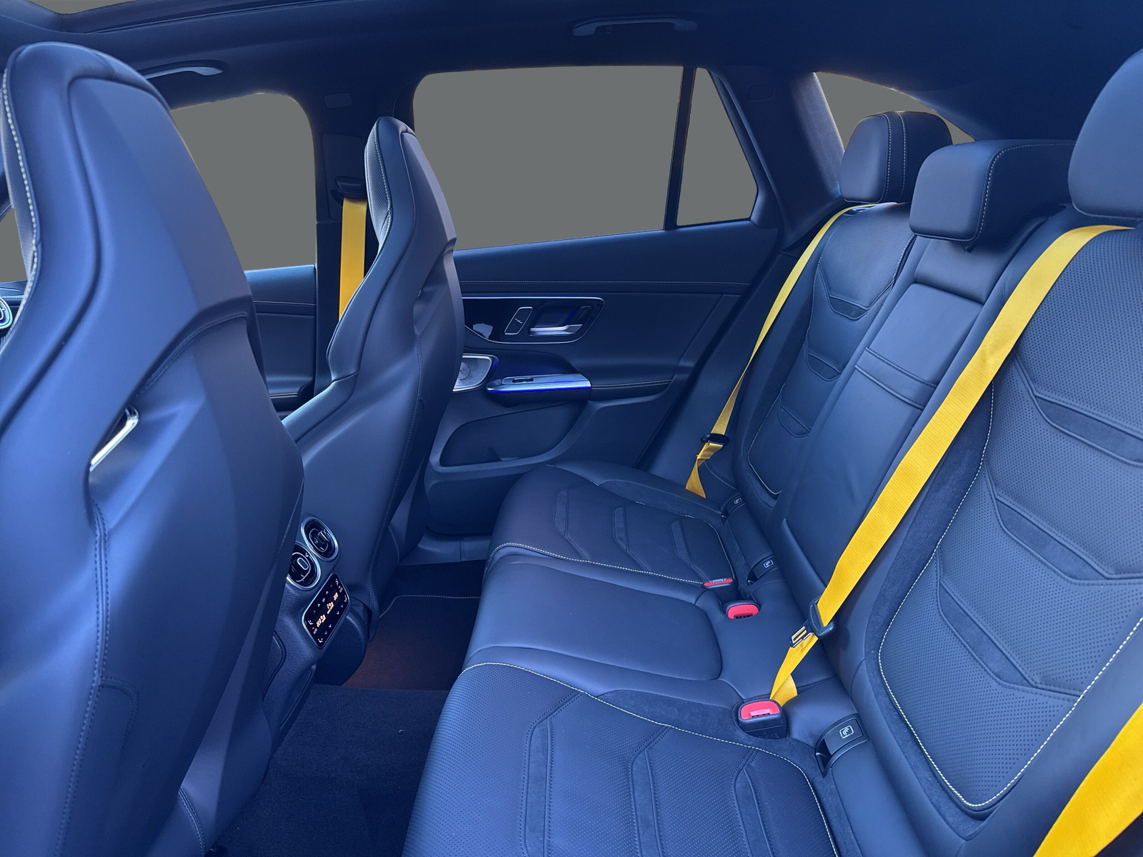 MERCEDES-BENZ GLC AMG 63 S e Performance Executive Edition 9G-Tronic-image-13