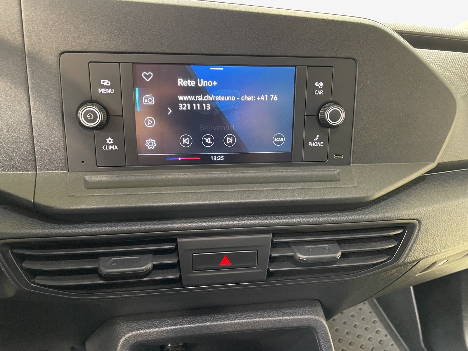 VW Caddy Cargo 2.0TDI Entry-image-10