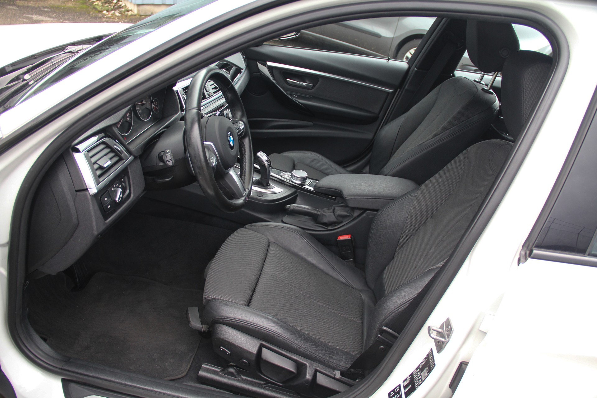 BMW 320i xDrive Touring Edition Sport Line Steptronic (B48 Motor) 🇩🇪 ⭐⭐⭐⭐⭐-image-4