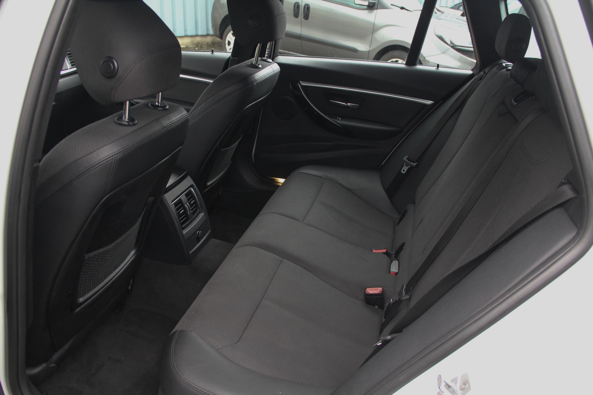 BMW 320i xDrive Touring Edition Sport Line Steptronic (B48 Motor) 🇩🇪 ⭐⭐⭐⭐⭐-image-6