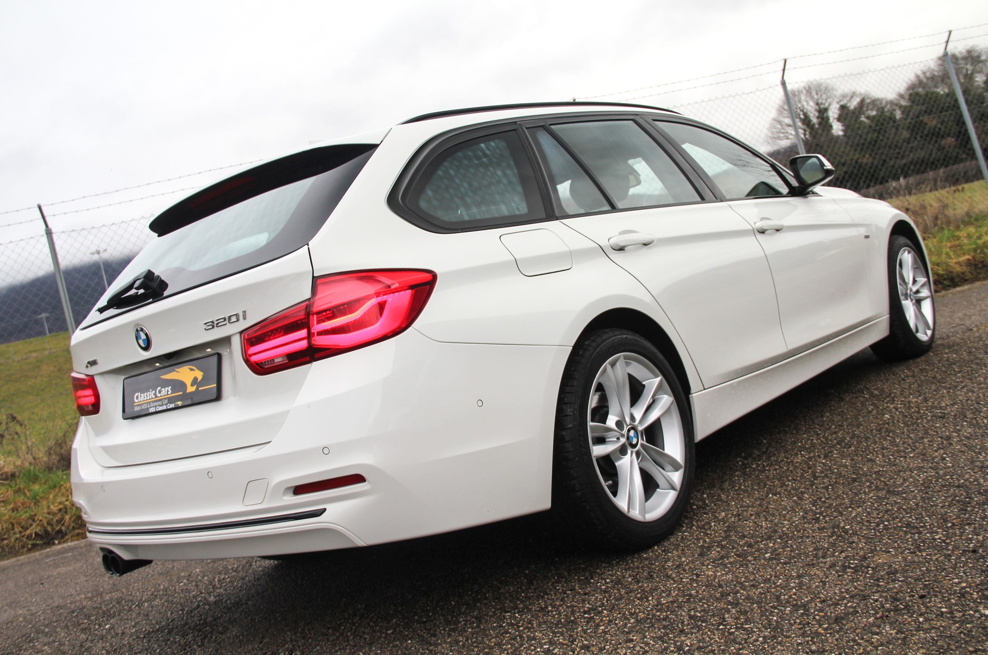BMW 320i xDrive Touring Edition Sport Line Steptronic (B48 Motor) 🇩🇪 ⭐⭐⭐⭐⭐-image-20