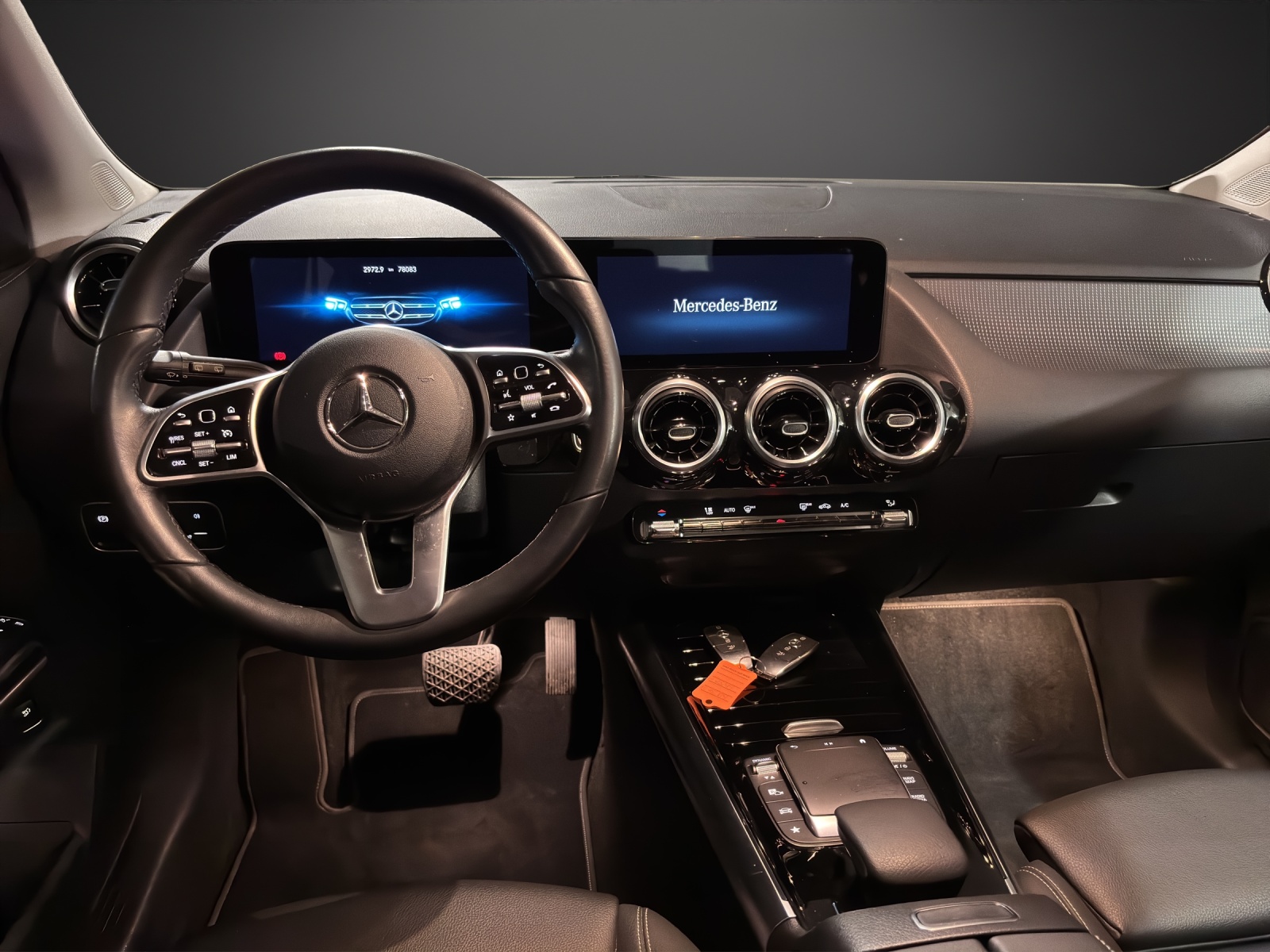 MERCEDES-BENZ GLA 250 4Matic Progressive 8G-DCT-image-8