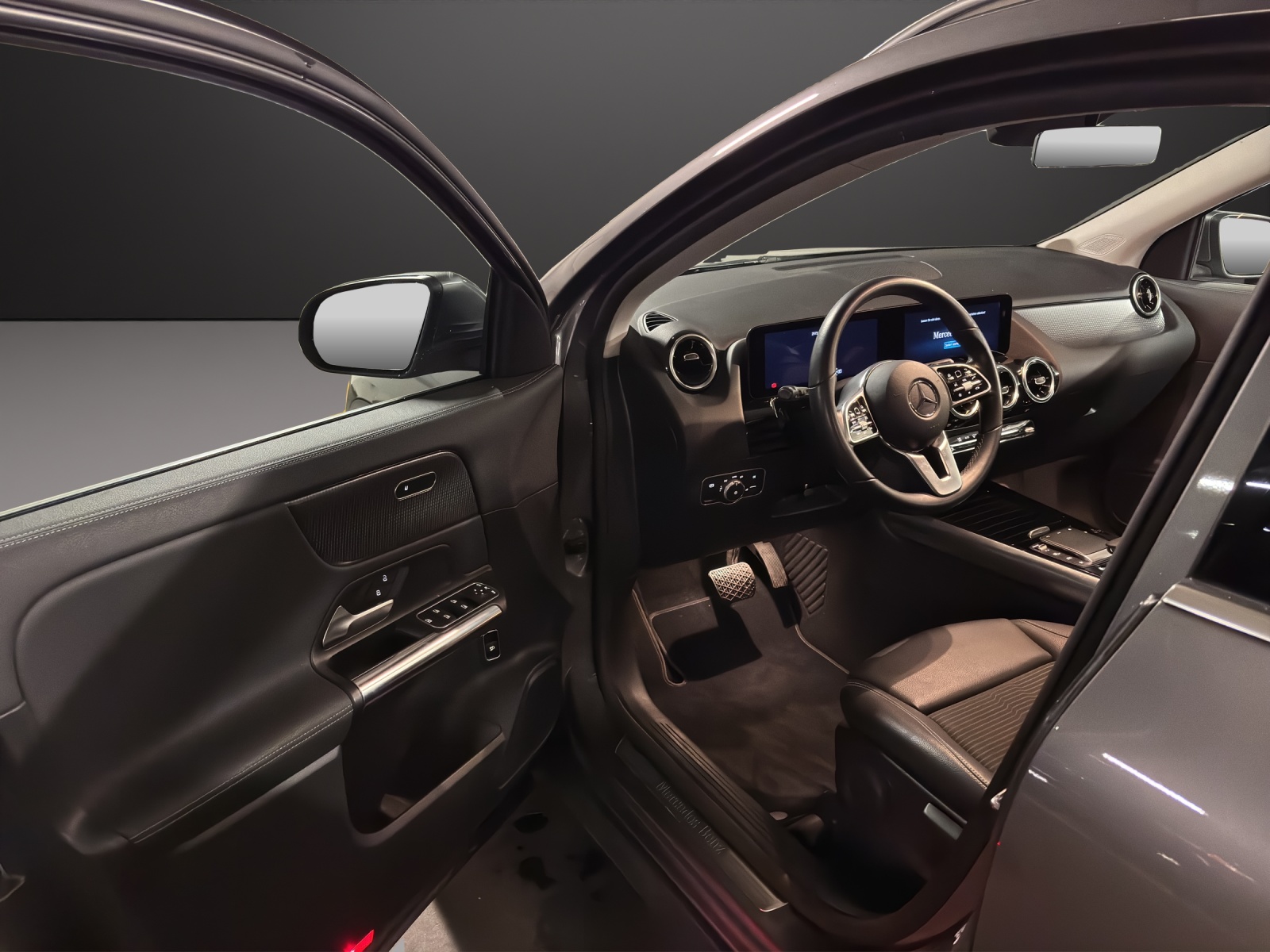 MERCEDES-BENZ GLA 250 4Matic Progressive 8G-DCT-image-11