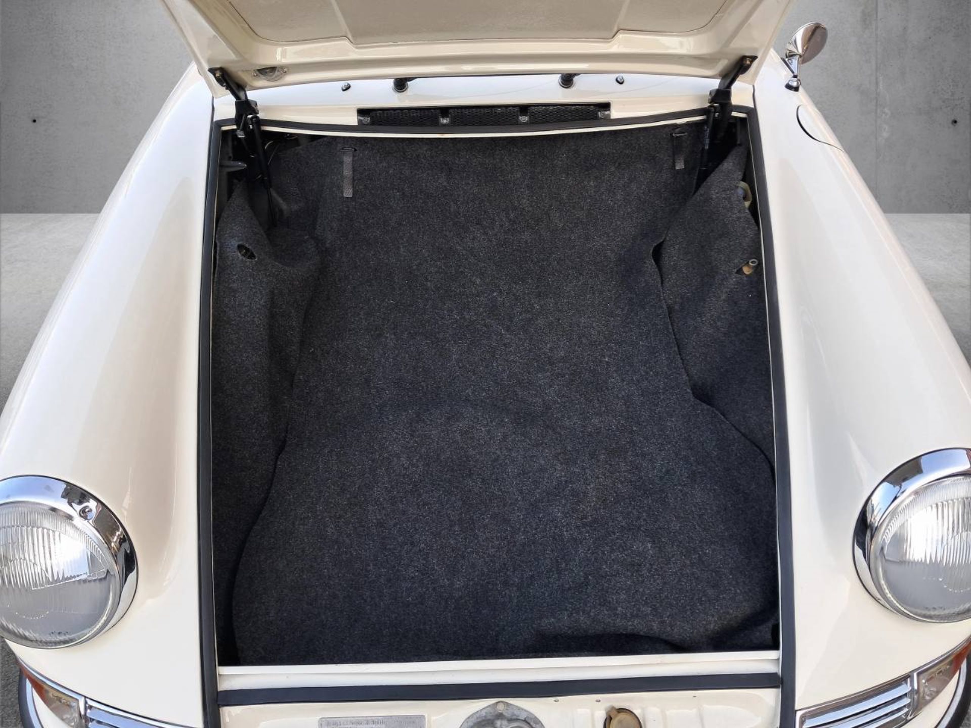 PORSCHE 911 S 2.0 Coupe-image-21