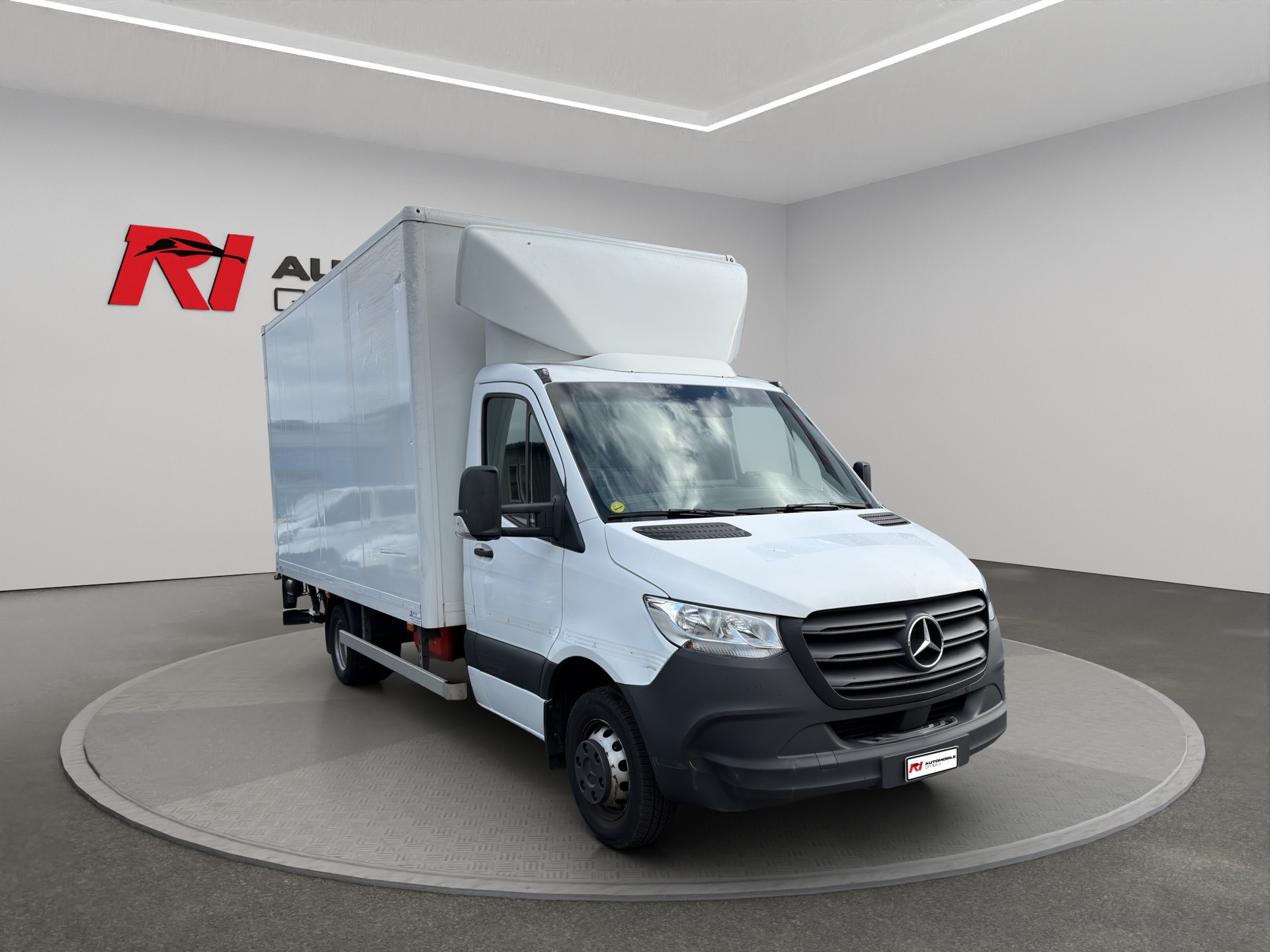 MERCEDES-BENZ Sprinter 516 CDI Lang-showroom-element-2