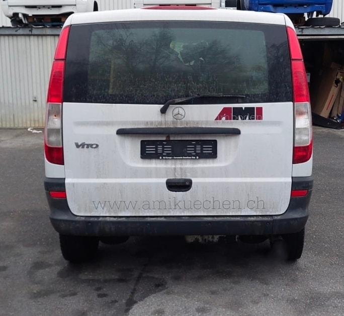 MERCEDES-BENZ Vito 111 CDI EL 4x4-image-2