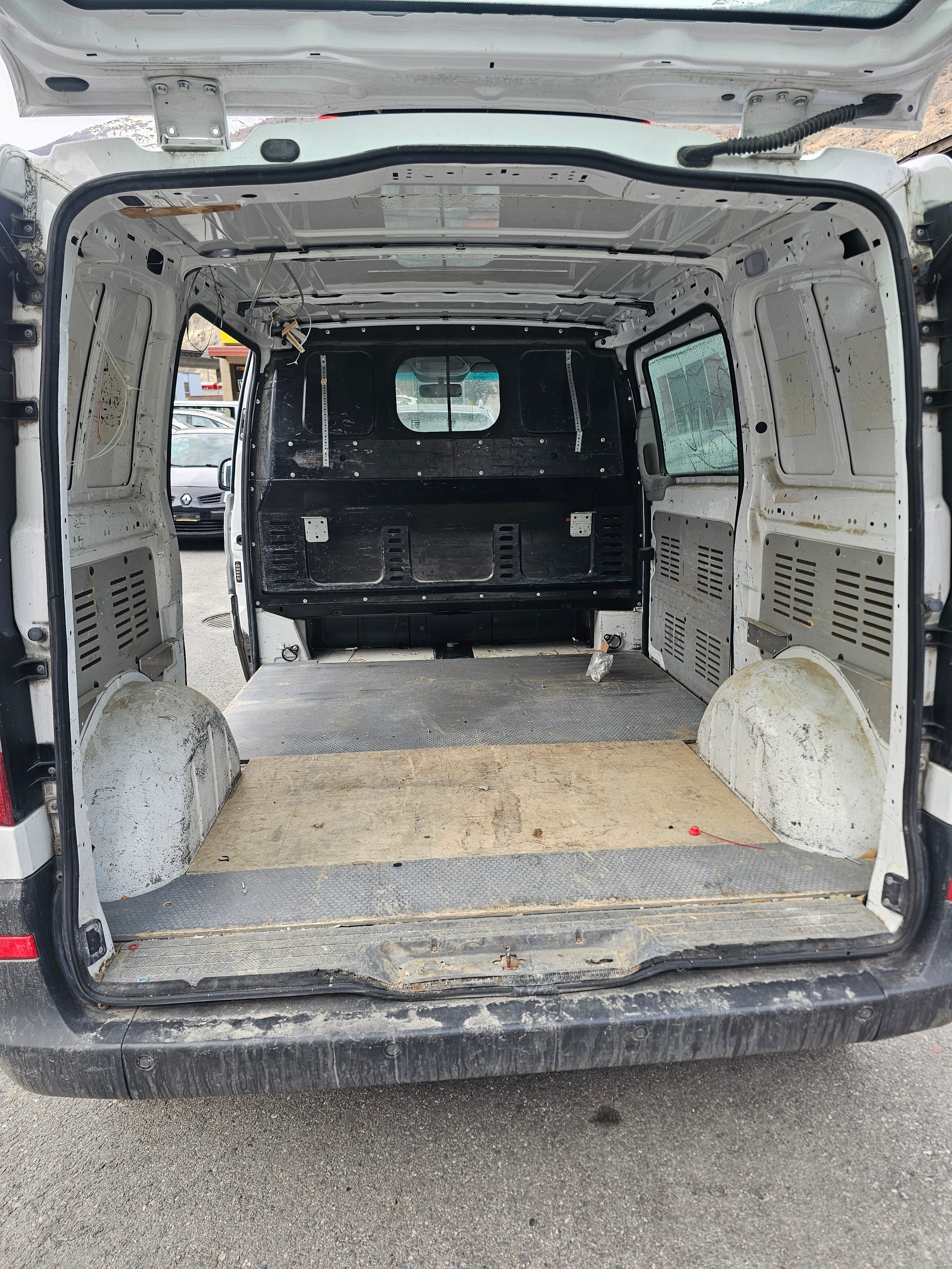 MERCEDES-BENZ Vito 111 CDI EL 4x4-image-9