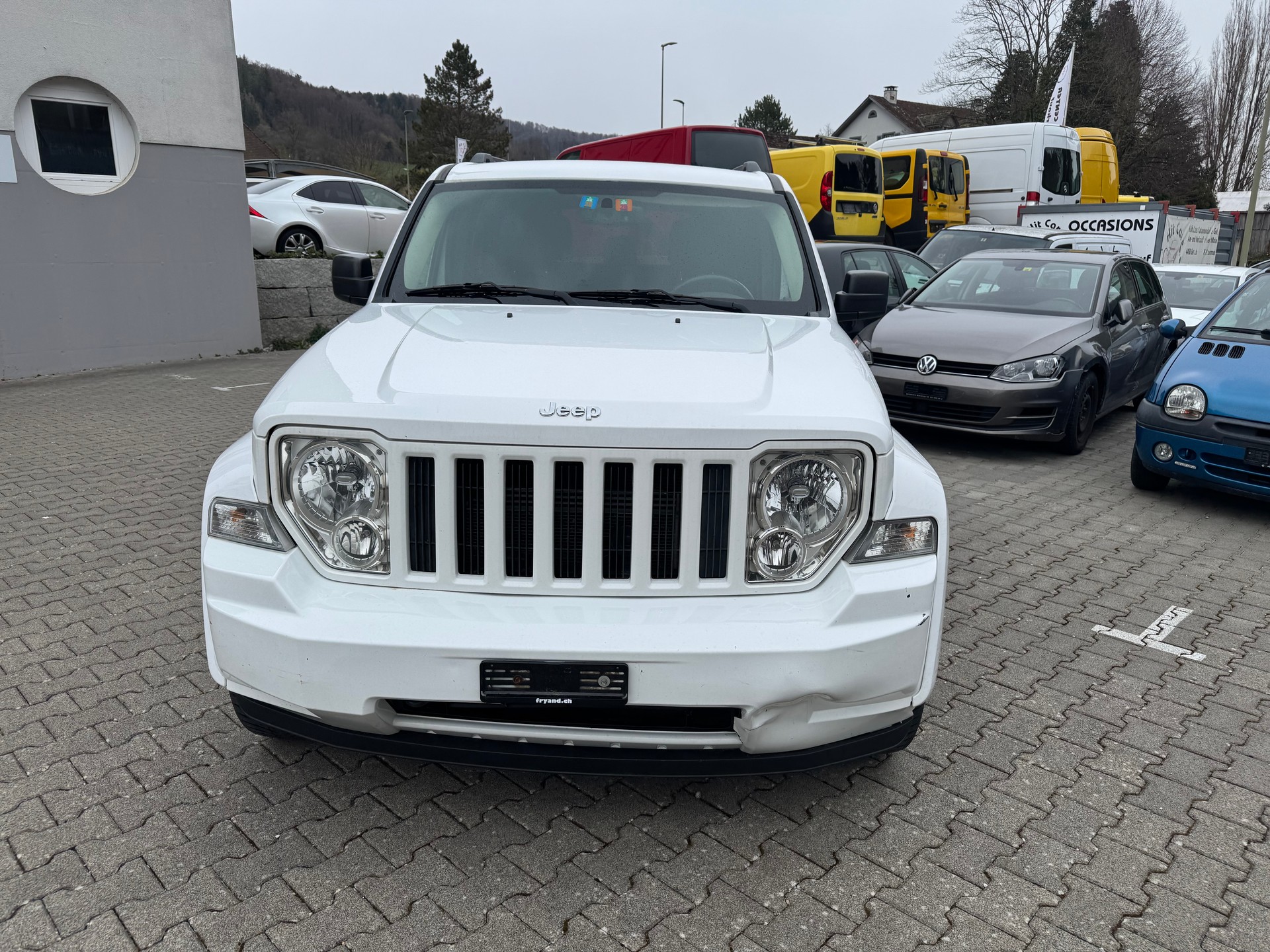 JEEP Cherokee 2.8 CRD Sport-image-0