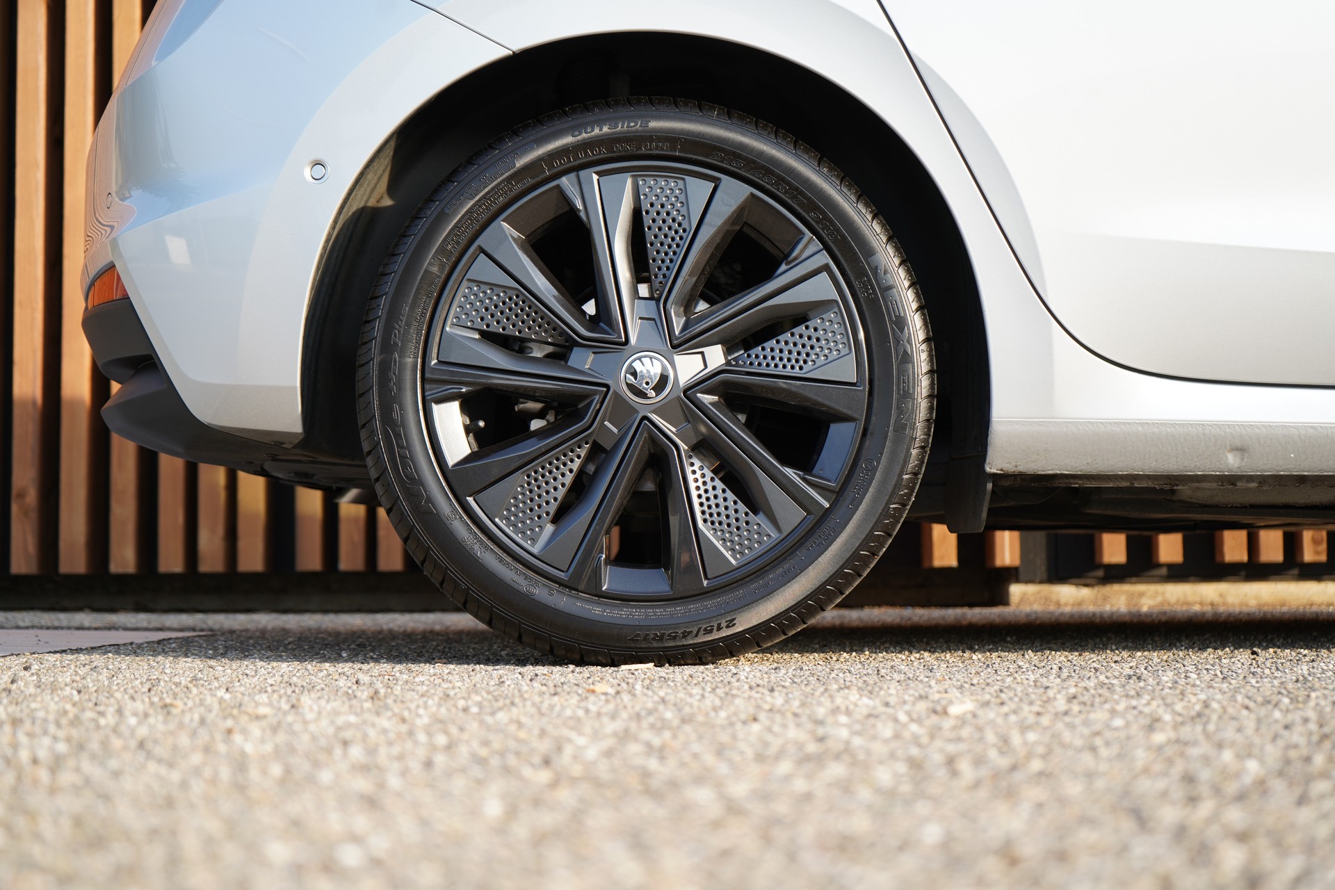 SKODA FABIA 1.5 TSI SPORT DYNAMIK DSG l 150 PS-image-19