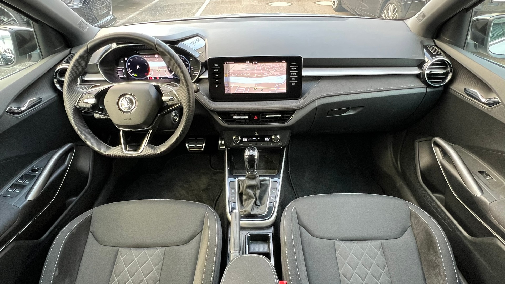 SKODA FABIA 1.5 TSI SPORT DYNAMIK DSG l 150 PS-image-21