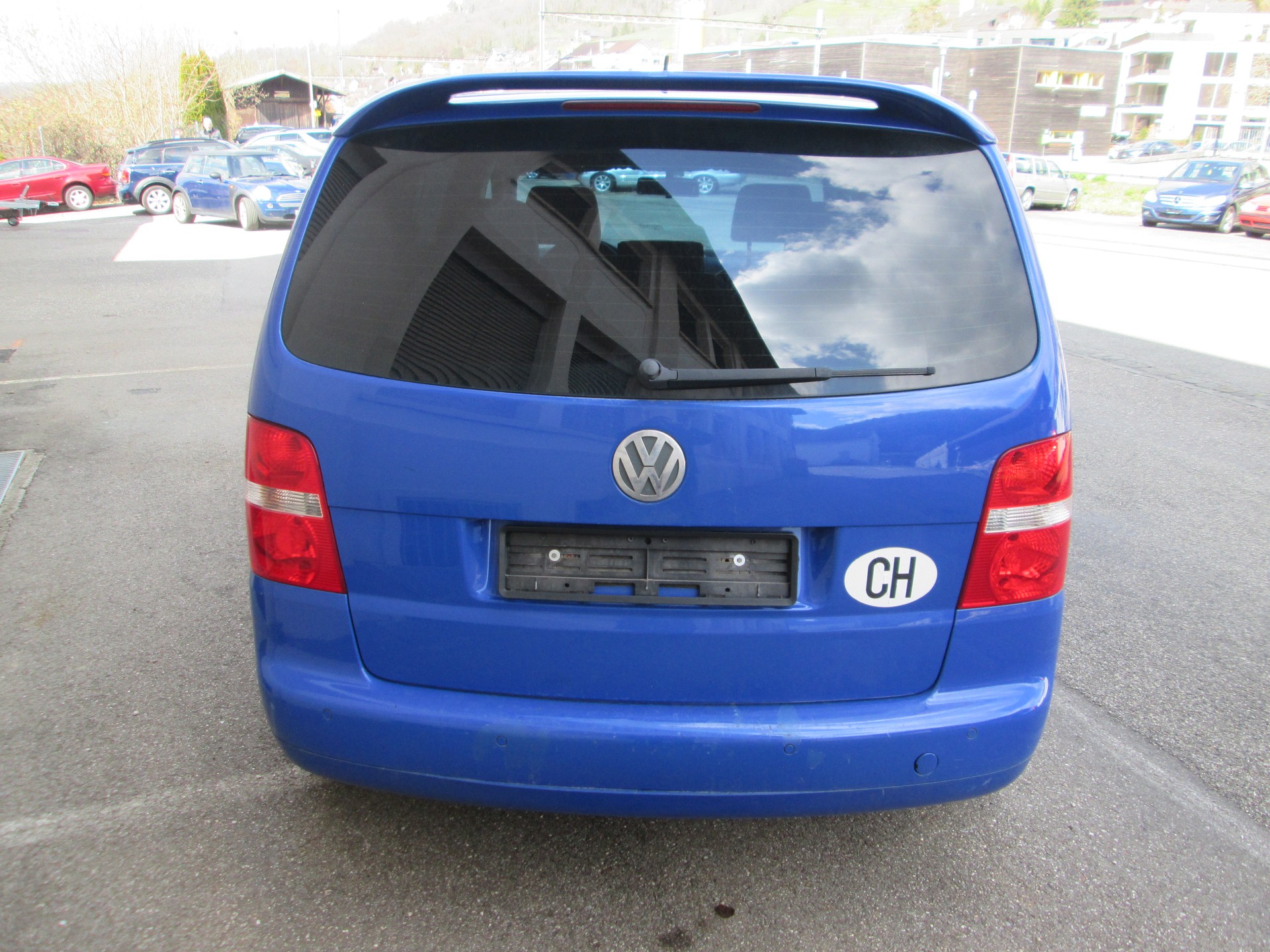 VW Touran 2.0 FSI Highline-image-4