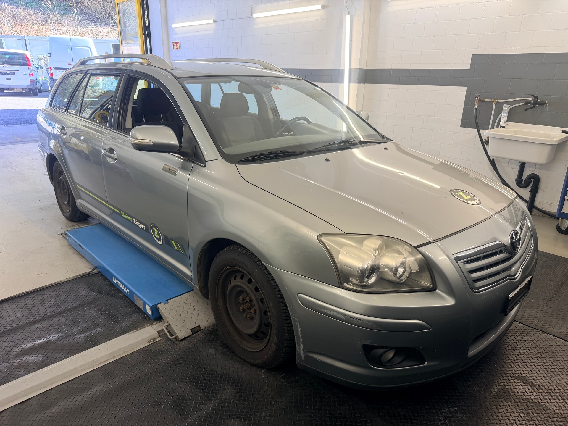 TOYOTA Avensis 1.8 VVT-i Linea Terra Sportswagon-showroom-element-2