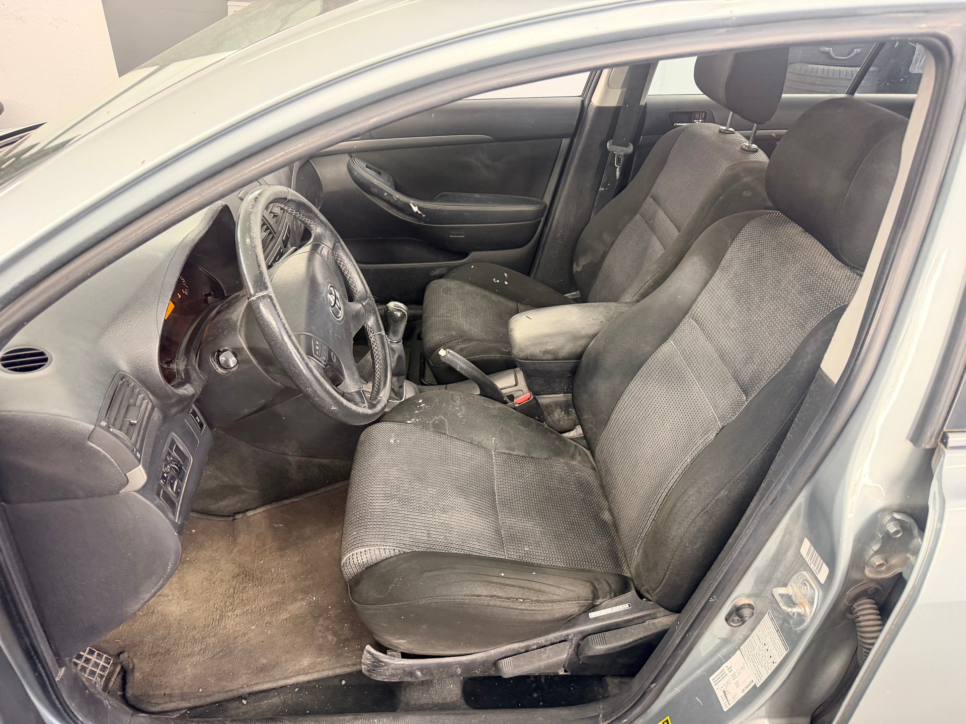 TOYOTA Avensis 1.8 VVT-i Linea Terra Sportswagon-image-9