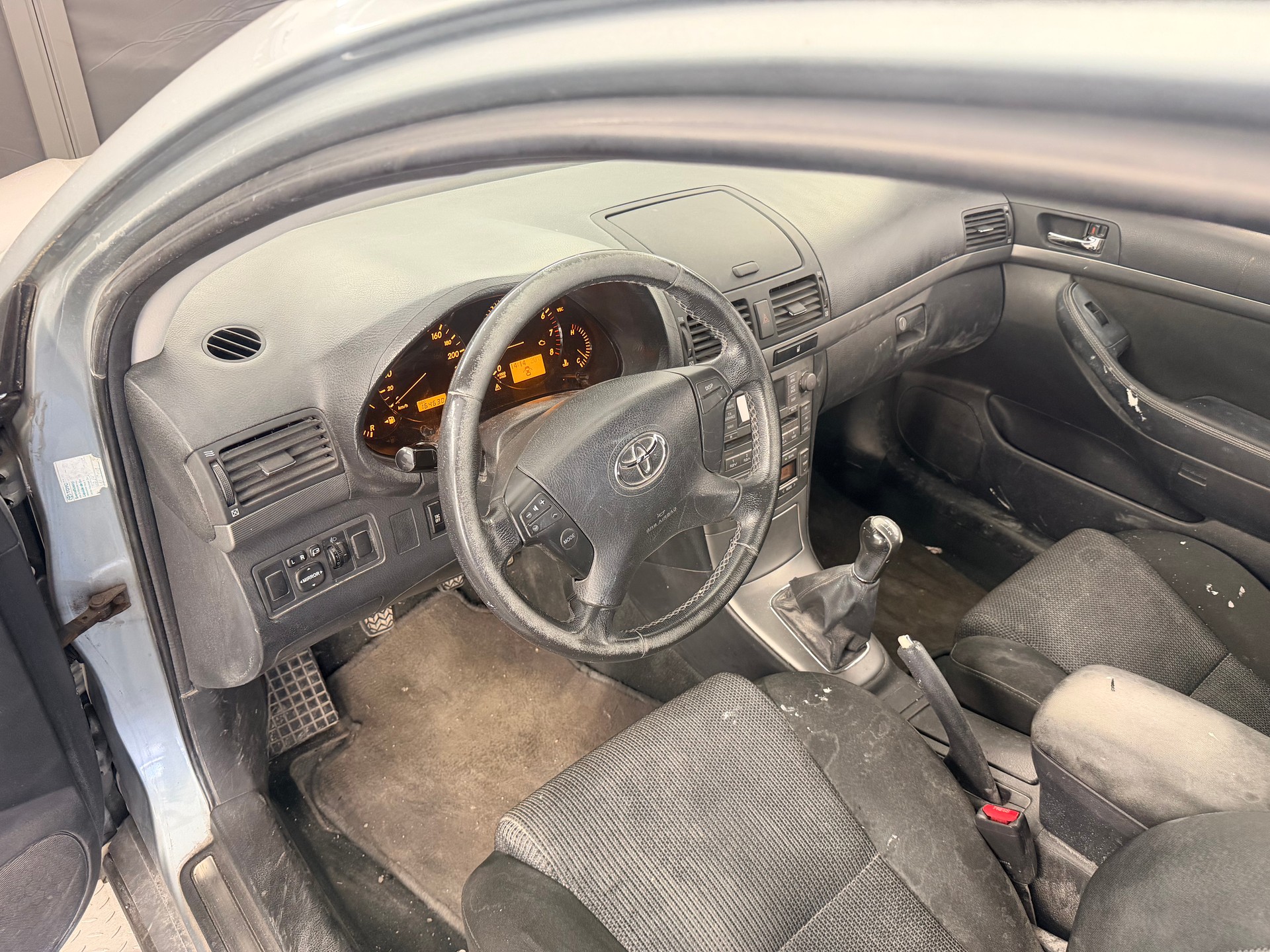 TOYOTA Avensis 1.8 VVT-i Linea Terra Sportswagon-image-10