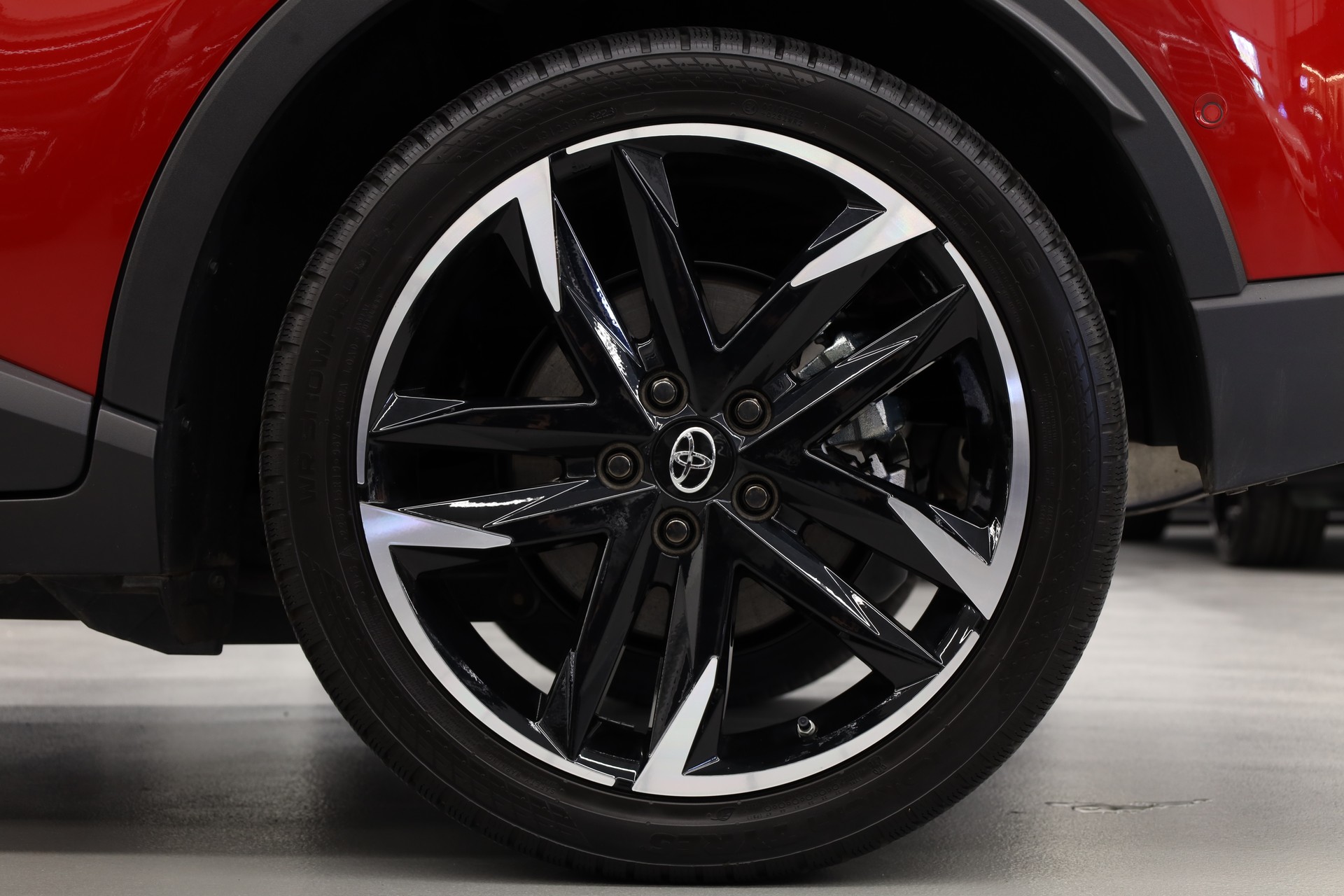 TOYOTA C-HR 2.0 VVTi HSD GR Sport-image-13