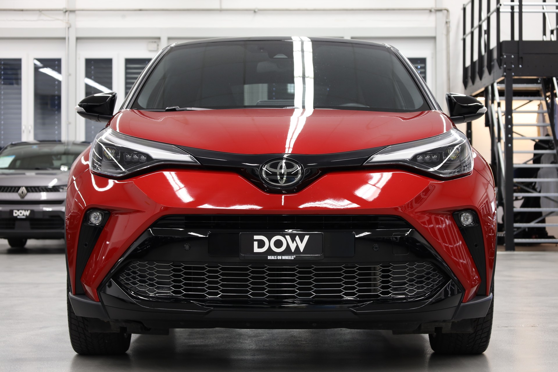 TOYOTA C-HR 2.0 VVTi HSD GR Sport-image-6