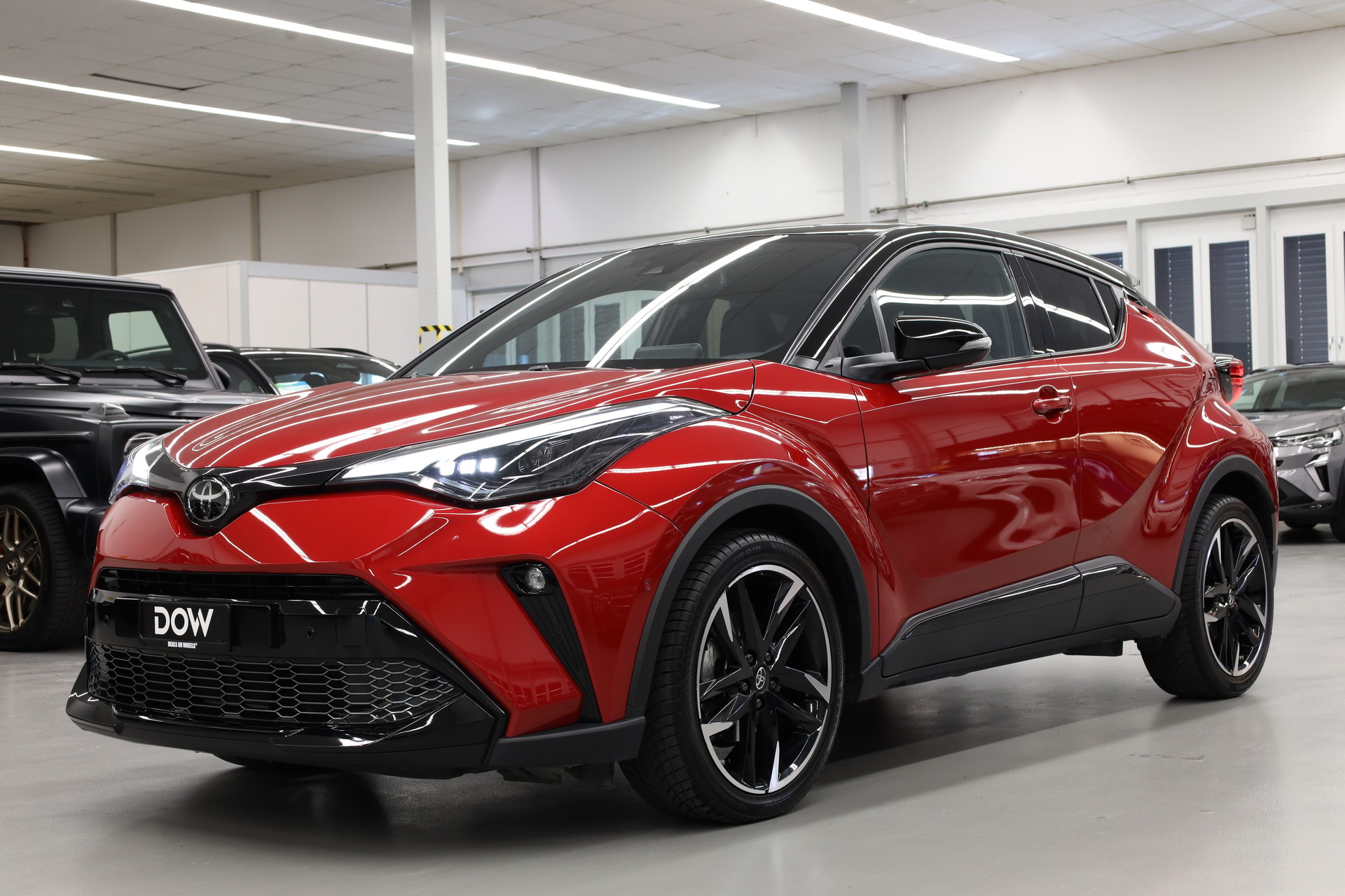 TOYOTA C-HR 2.0 VVTi HSD GR Sport-image-2