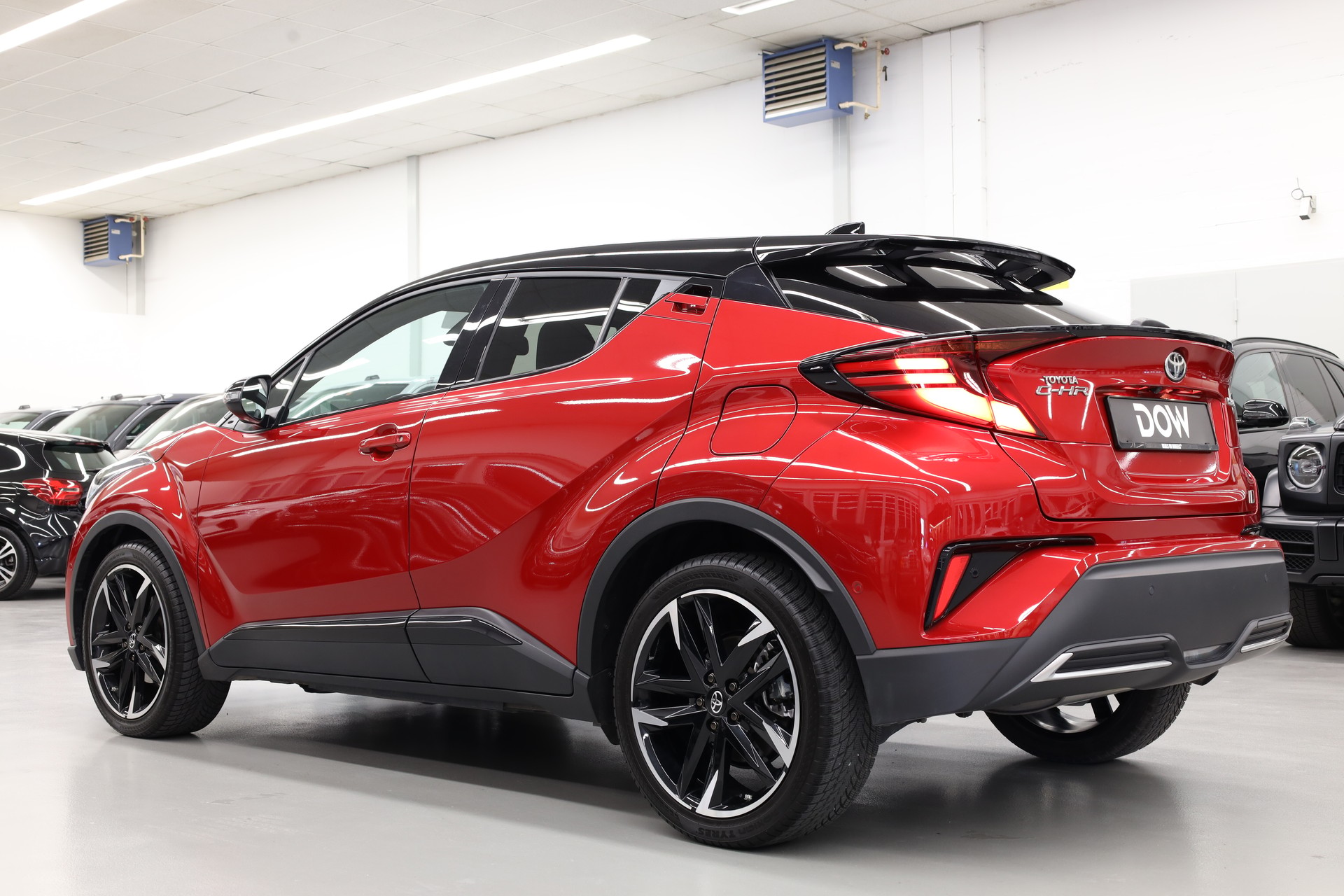 TOYOTA C-HR 2.0 VVTi HSD GR Sport-image-5