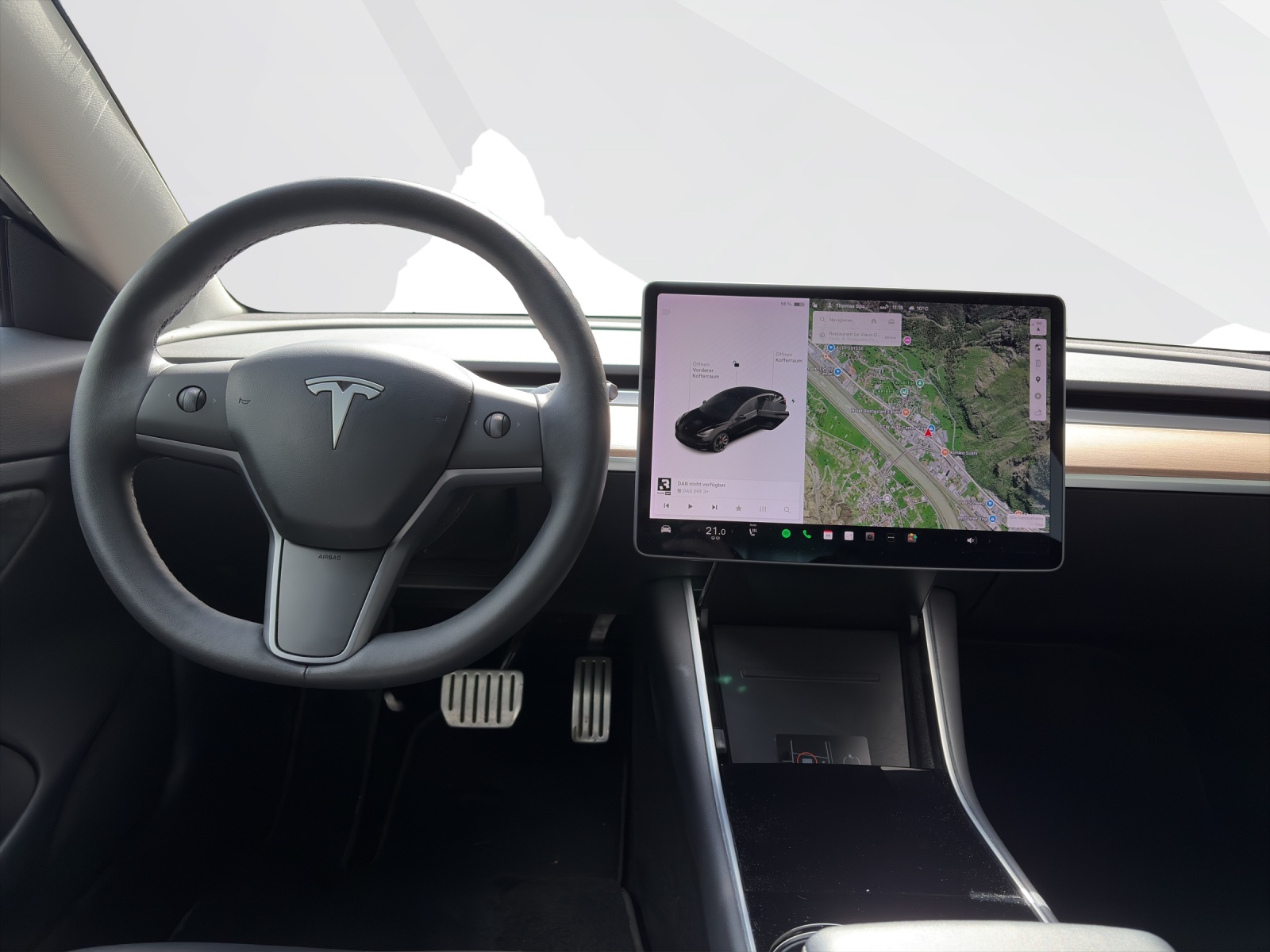 TESLA Model 3 Performance D-image-10