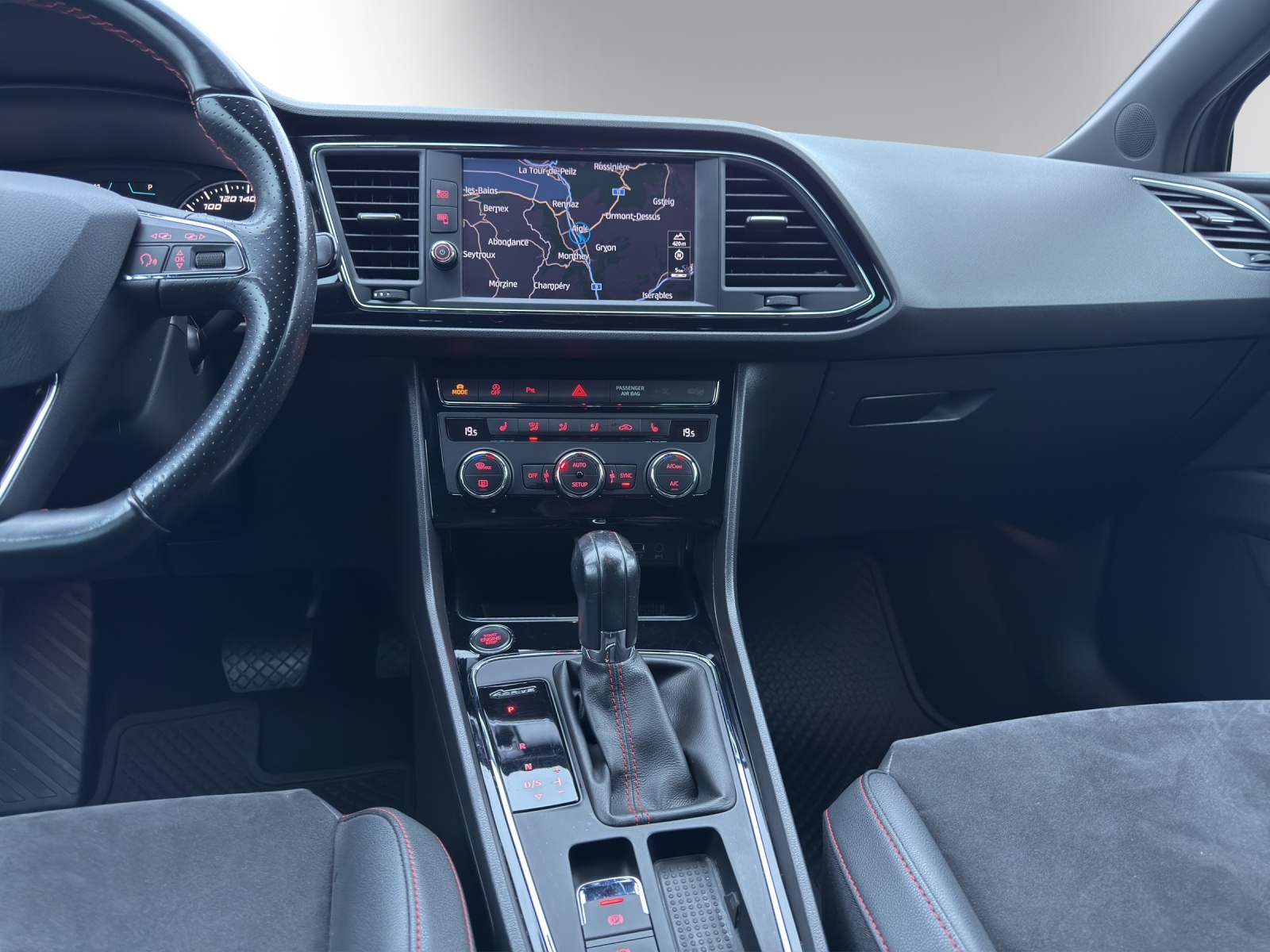 Image SEAT LEON Leon ST 2.0 TDI FR 4D