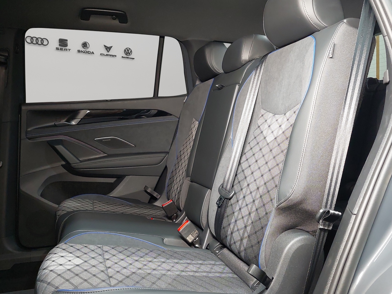 VW Tayron 2.0 TSI R-Line DSG 4Motion-image-8