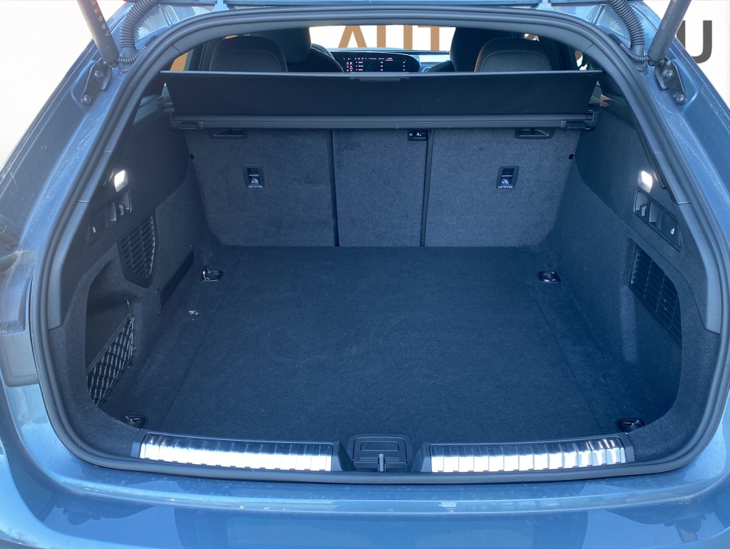 AUDI A5 Avant 2.0 TFSI S-Tronic S-Line-image-4