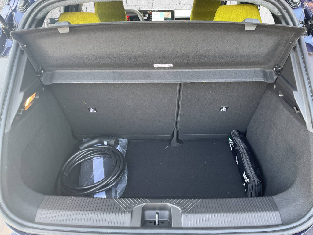 RENAULT R5 E-Tech Comfort Range iconic five-image-14