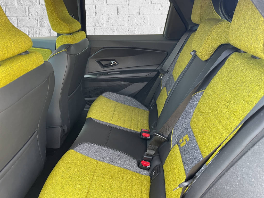 RENAULT R5 E-Tech Comfort Range iconic five-image-9